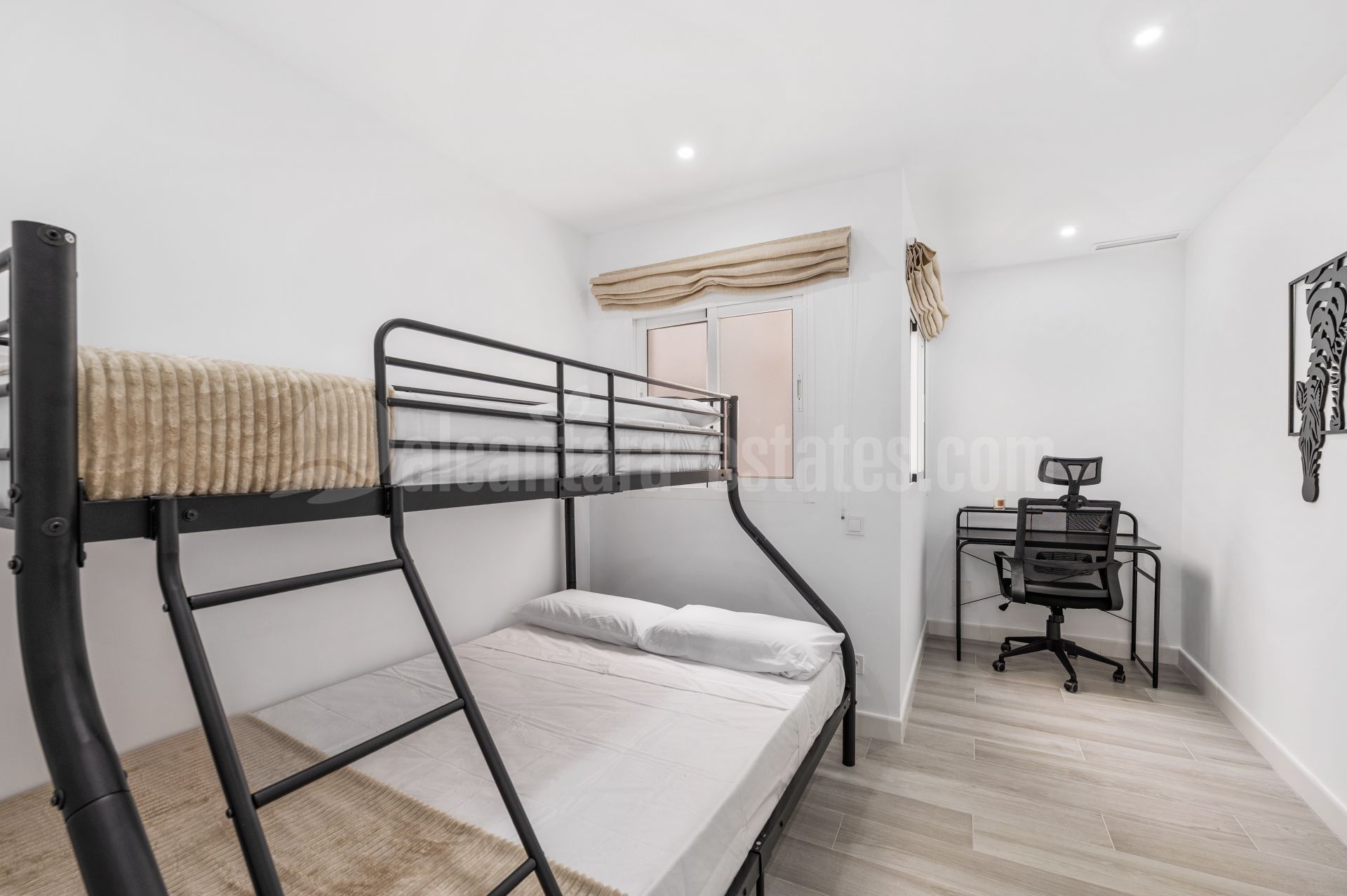 Apartamento en Puerto Golf, Marbella