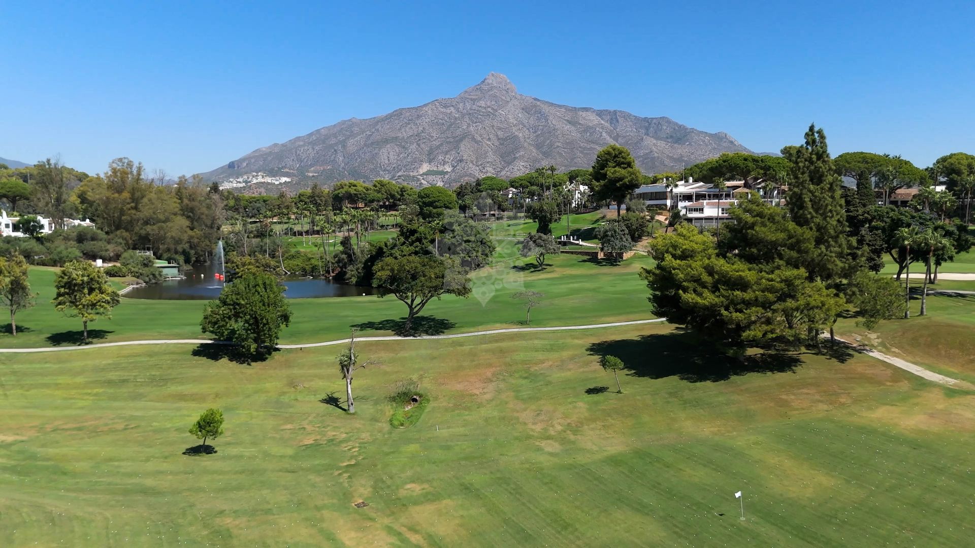 Town House in Nueva Andalucia, Marbella