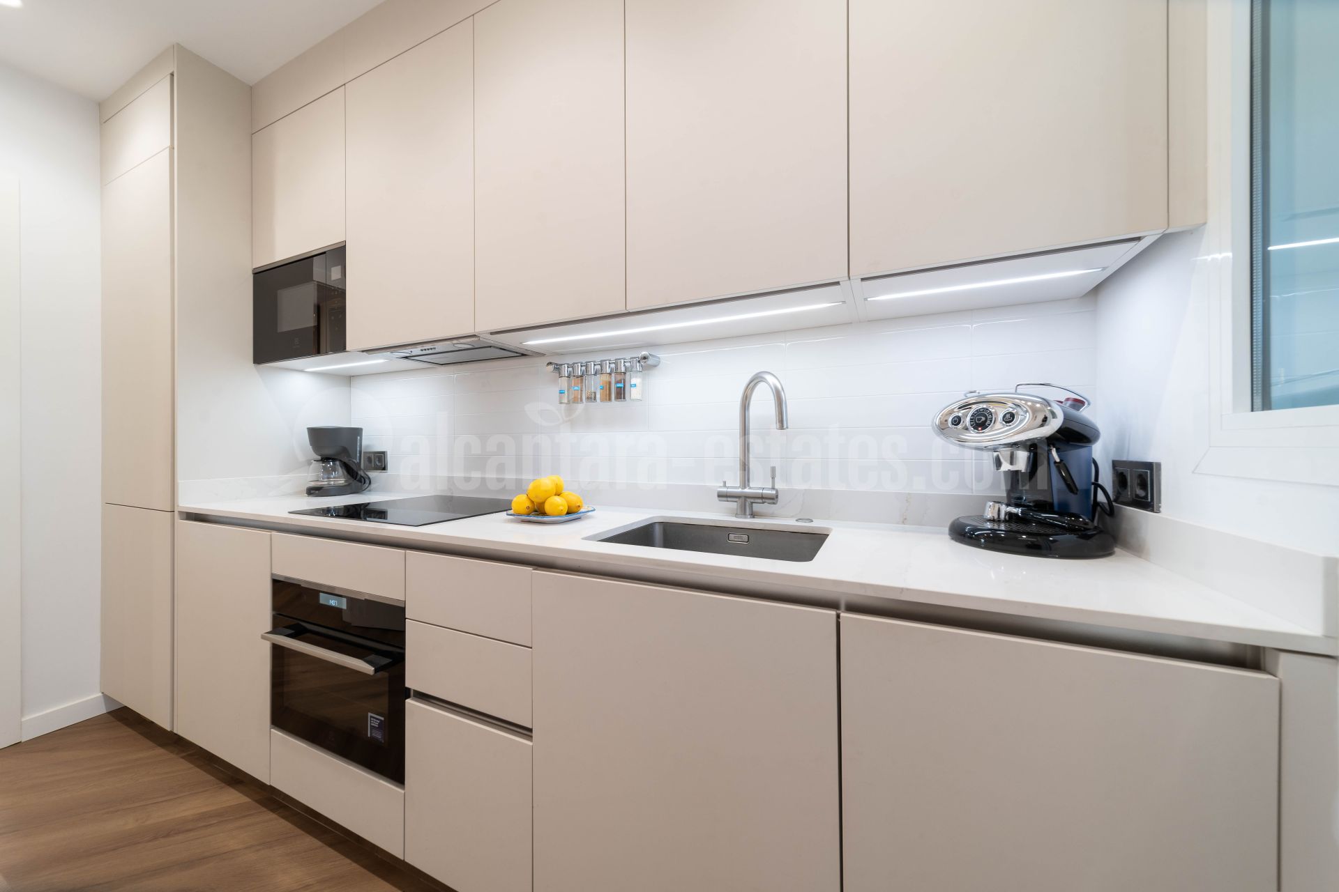 Duplex Penthouse in Alcazaba Gardens, Marbella