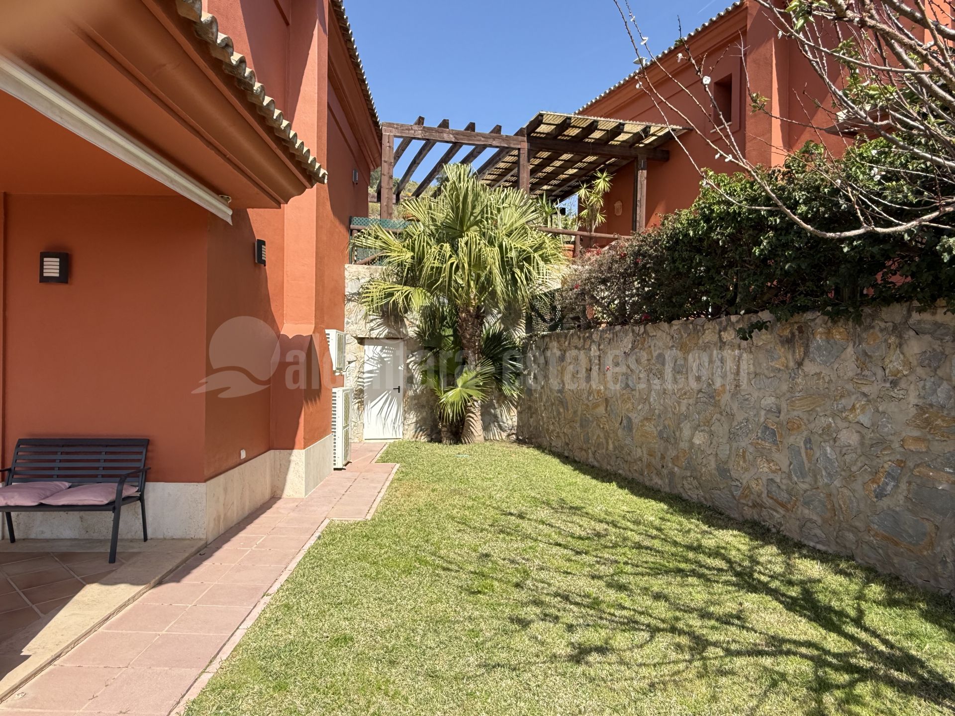 Adosado en Santa Clara, Marbella