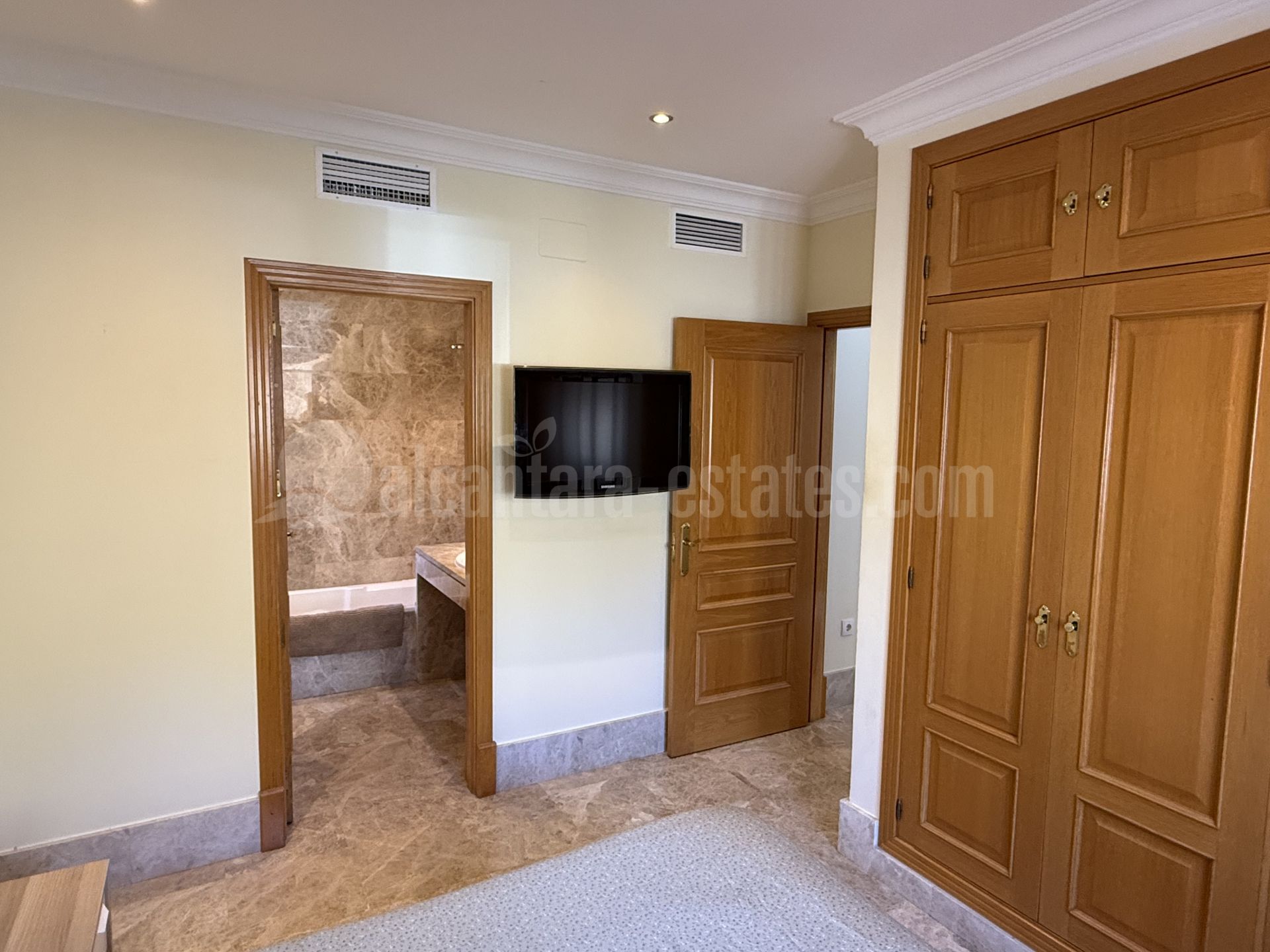 Adosado en Santa Clara, Marbella