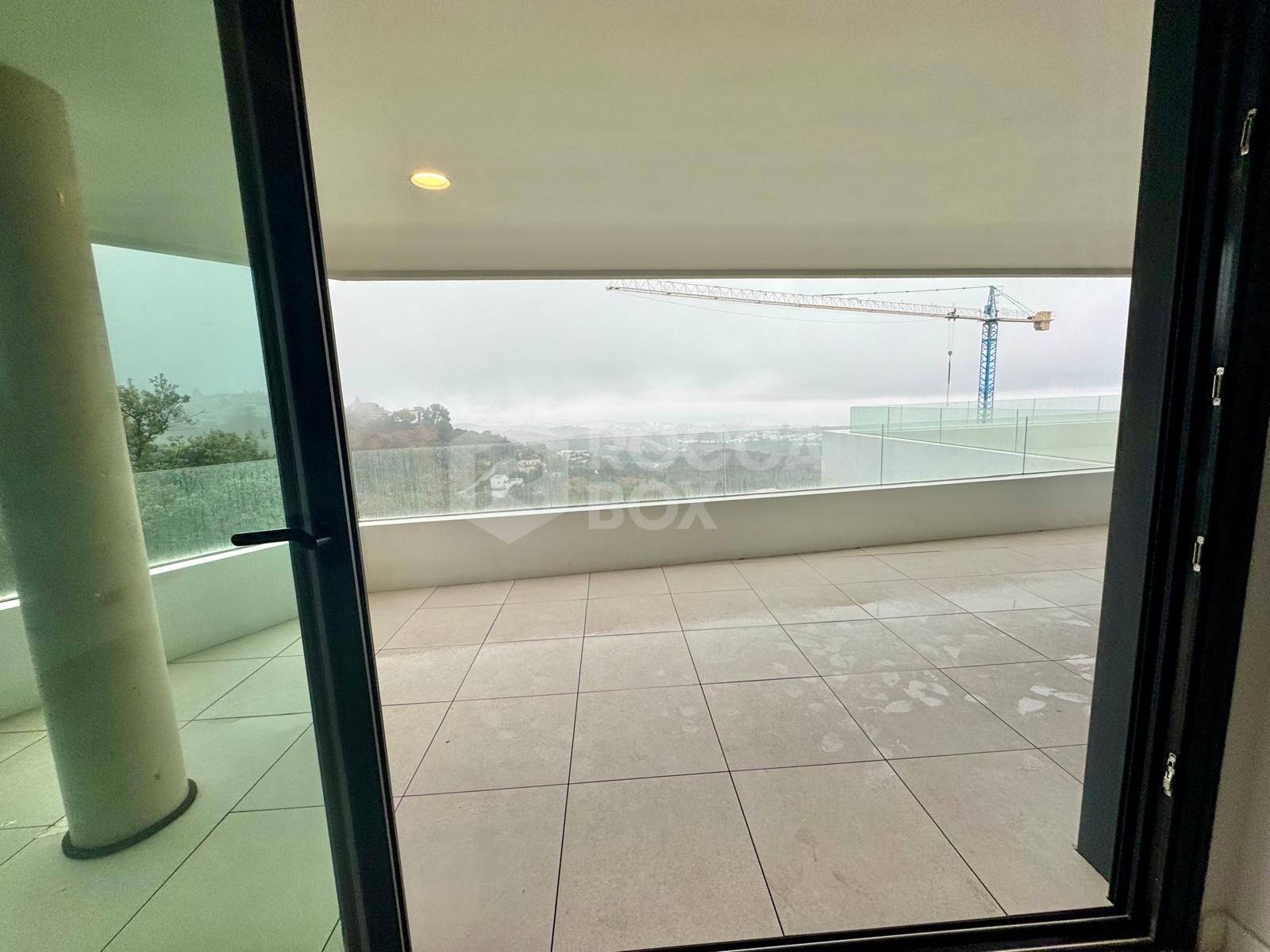 Exclusive 3-Bedroom Luxury Apartment in the Elevated Area of Los Monteros, One of the Most Prestigious Residential Zones in East Marbella