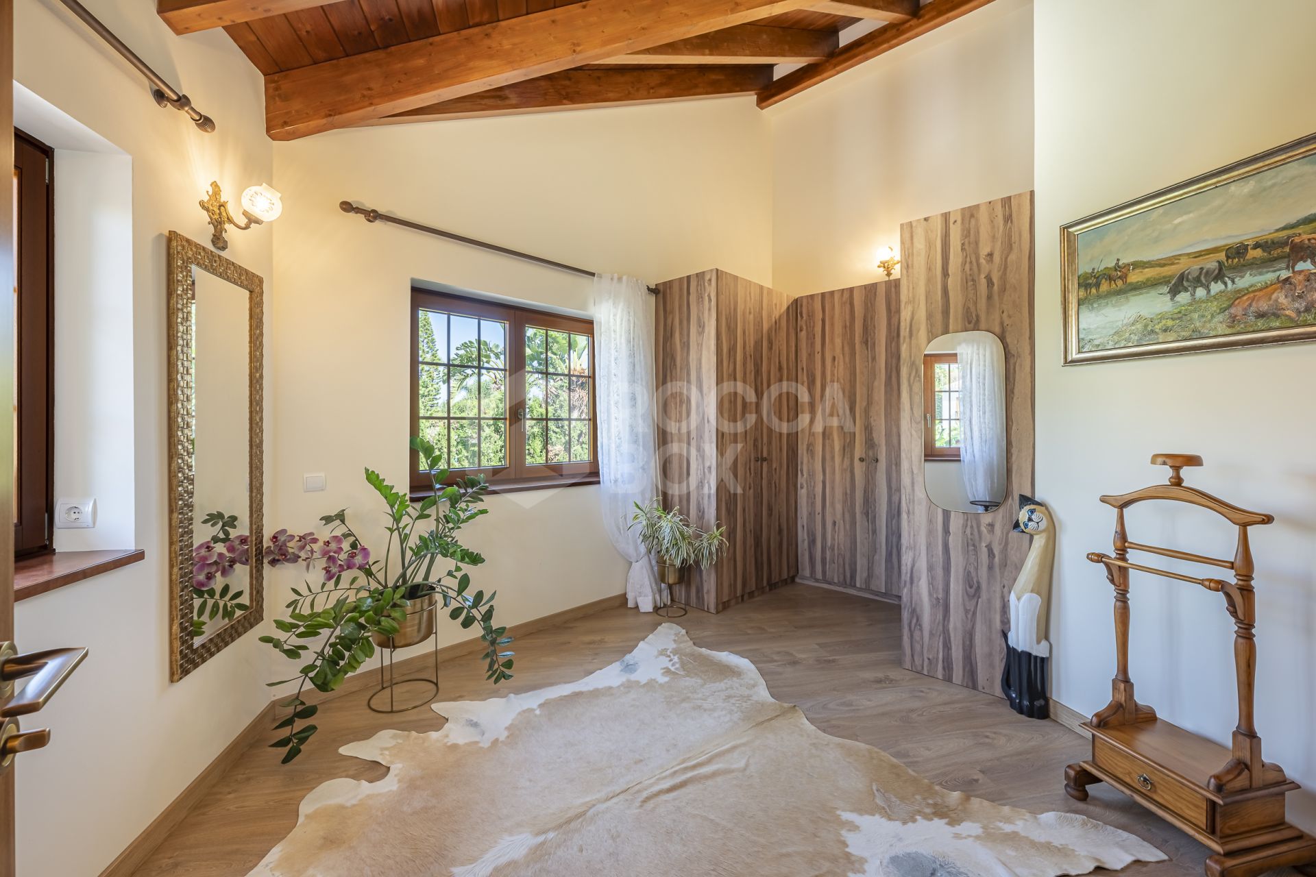 Modern Villa Close to the Beach for Sale in El Rosario, Marbella East