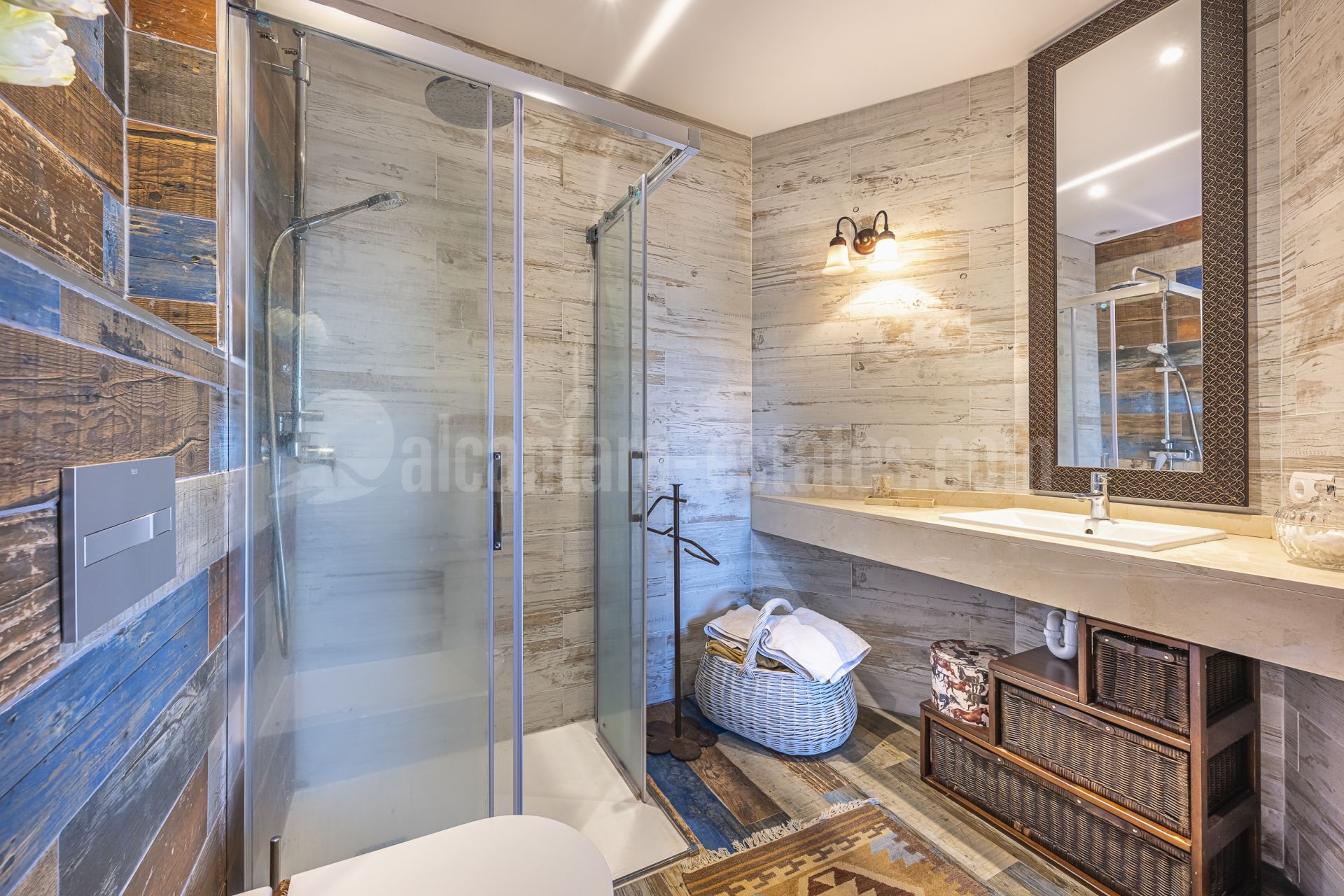 Villa in El Rosario, Marbella