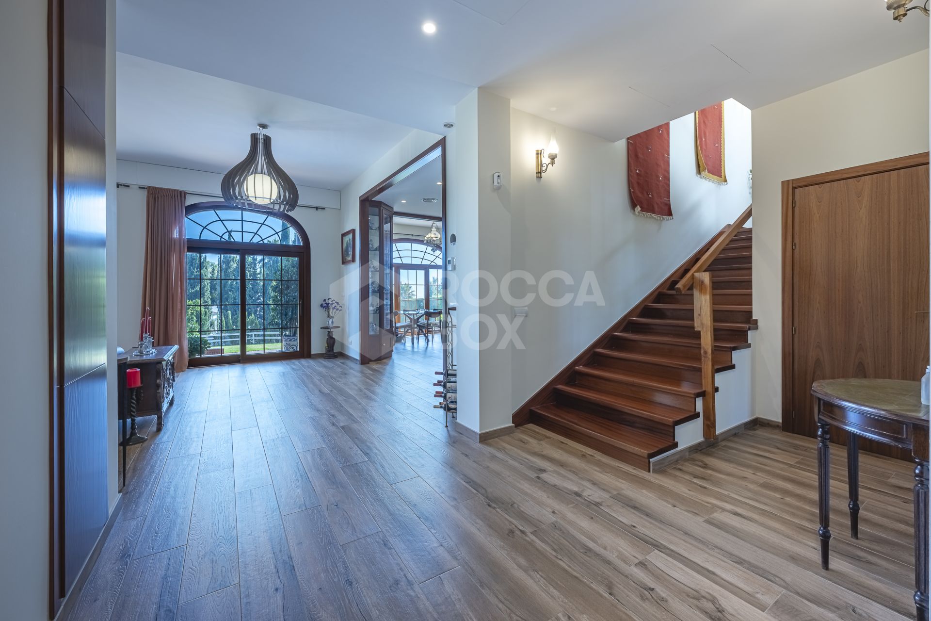 Modern Villa Close to the Beach for Sale in El Rosario, Marbella East