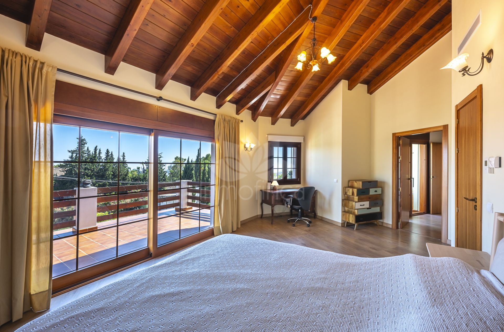 Villa in El Rosario, Marbella