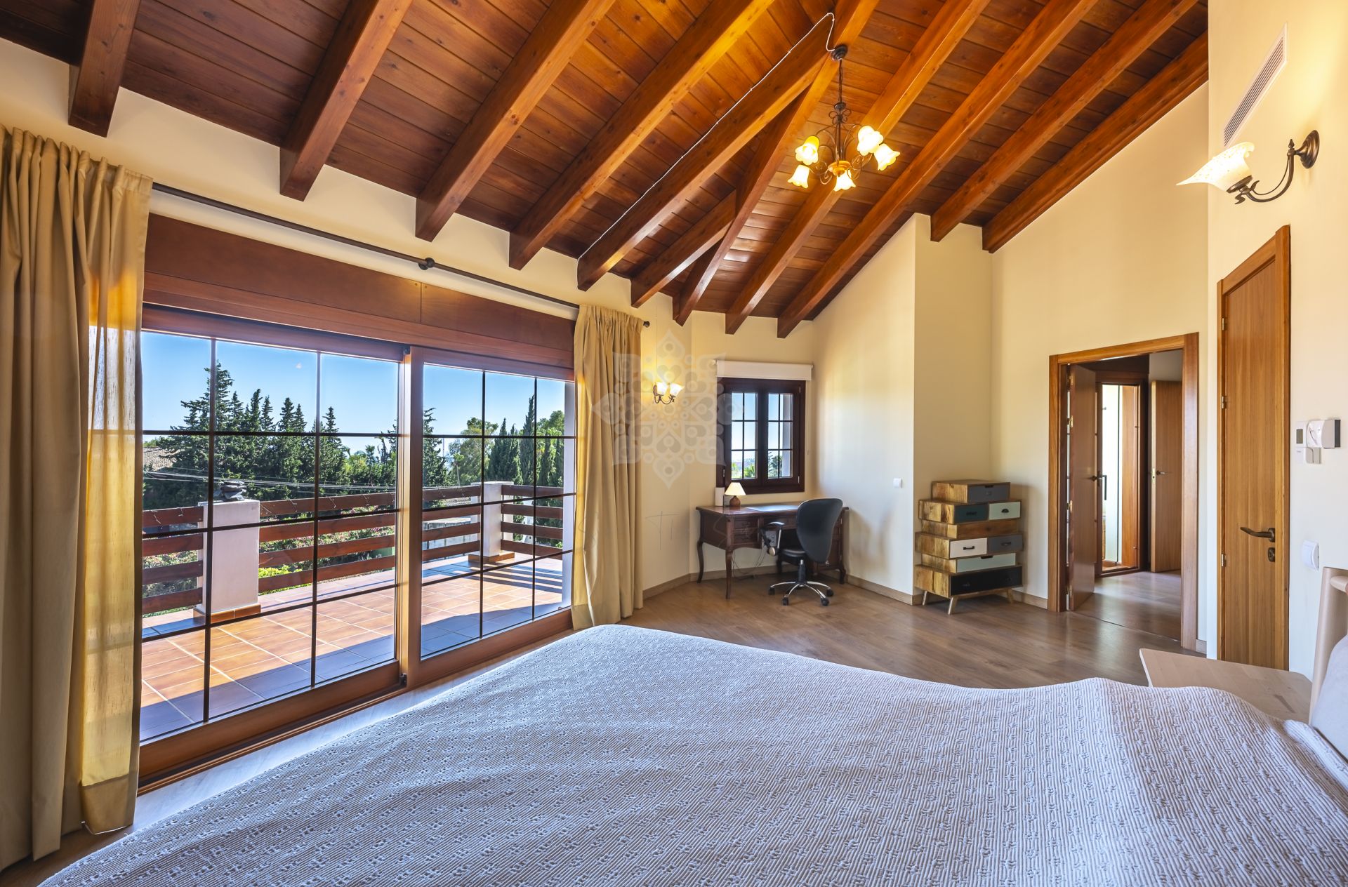 Villa en El Rosario, Marbella