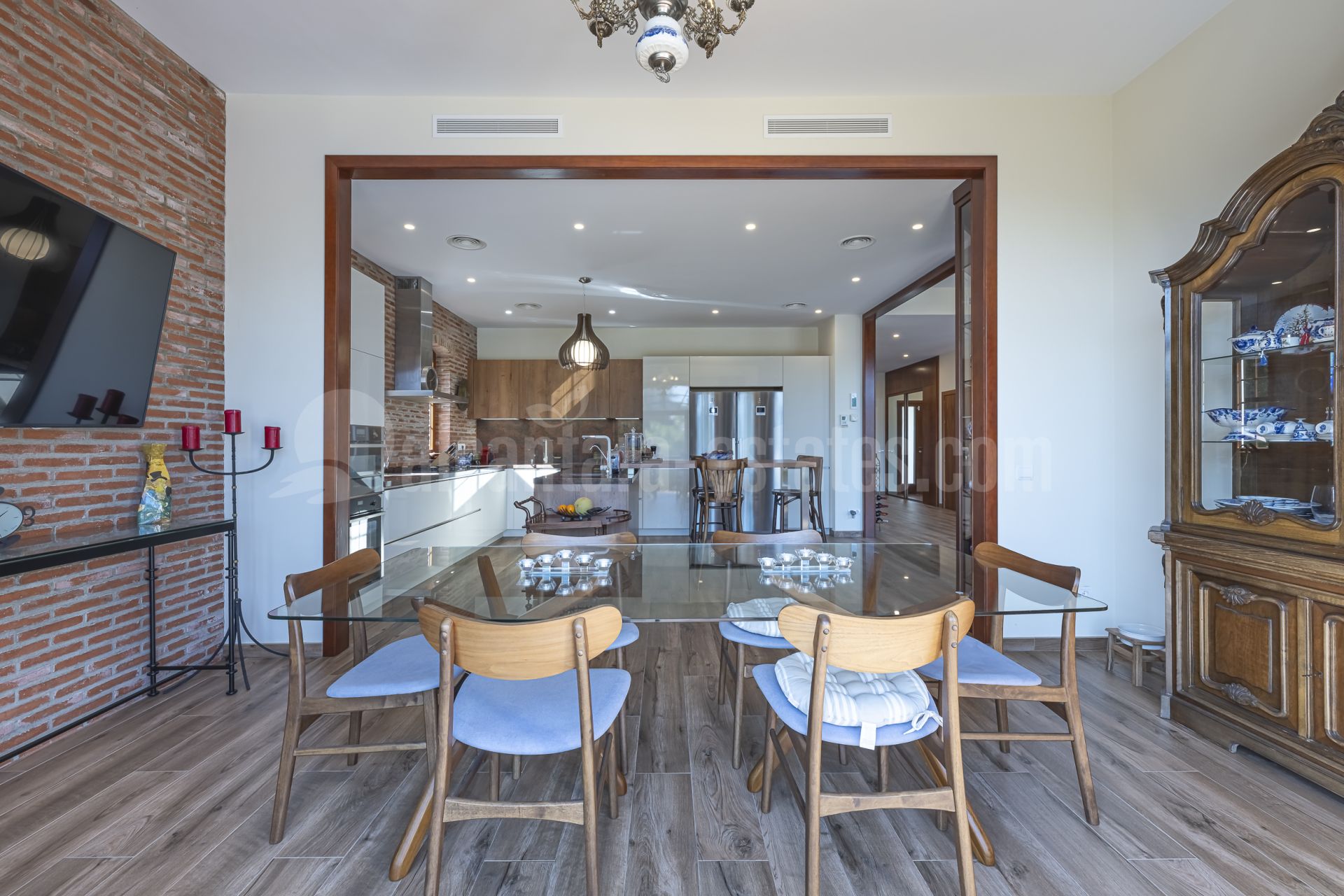 Villa in El Rosario, Marbella