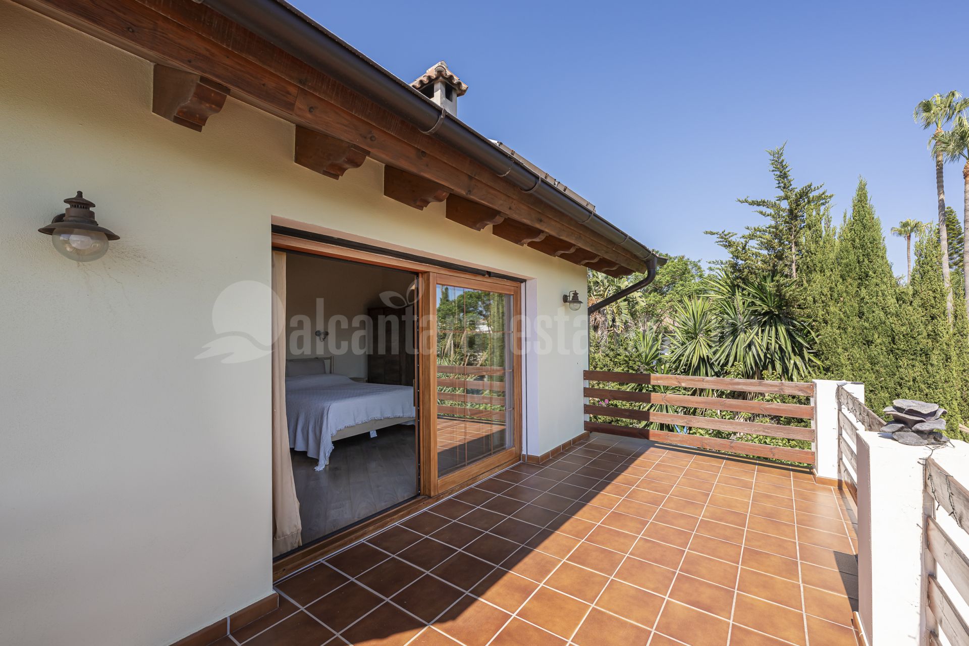 Villa in El Rosario, Marbella