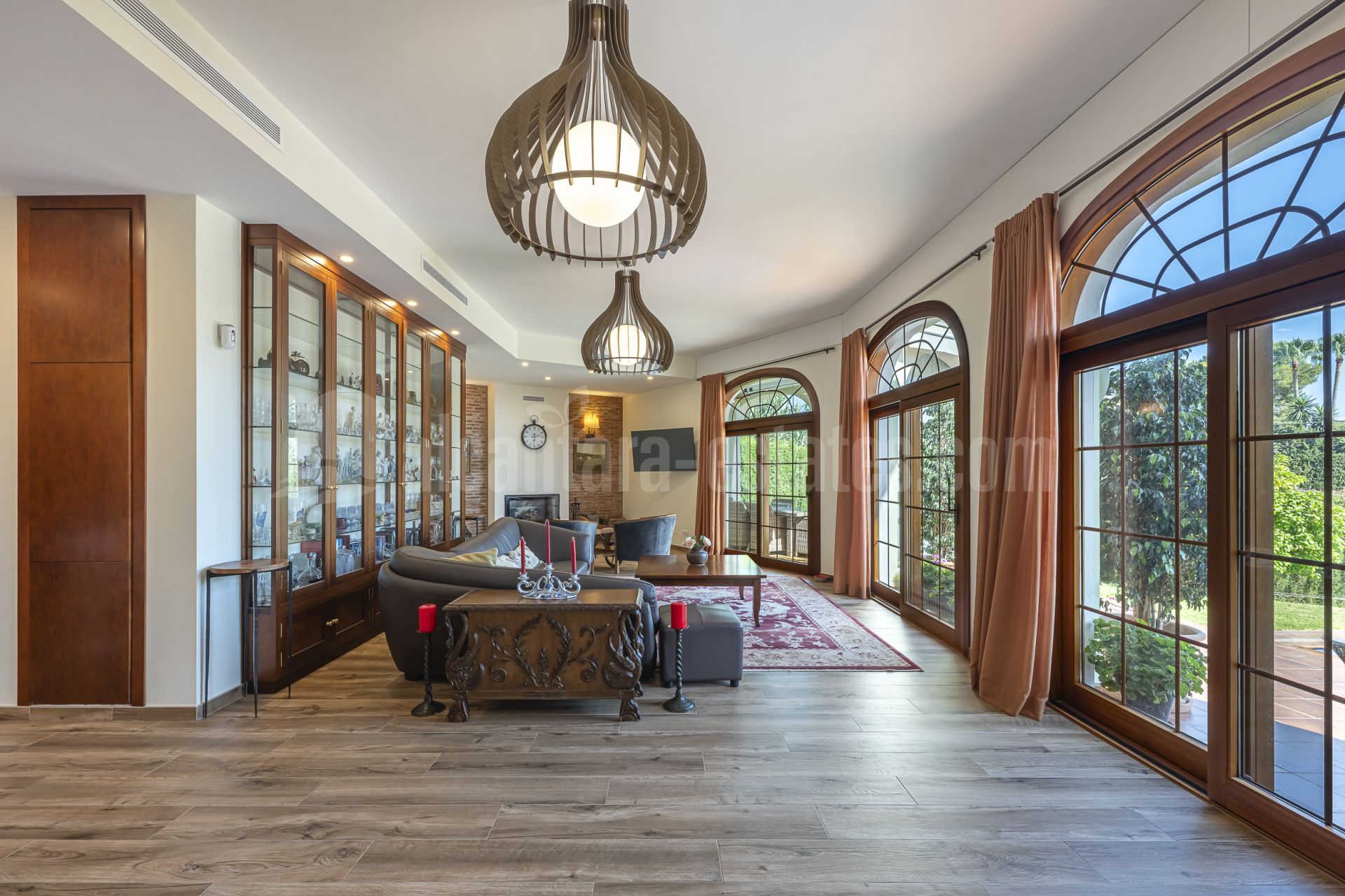 Villa in El Rosario, Marbella