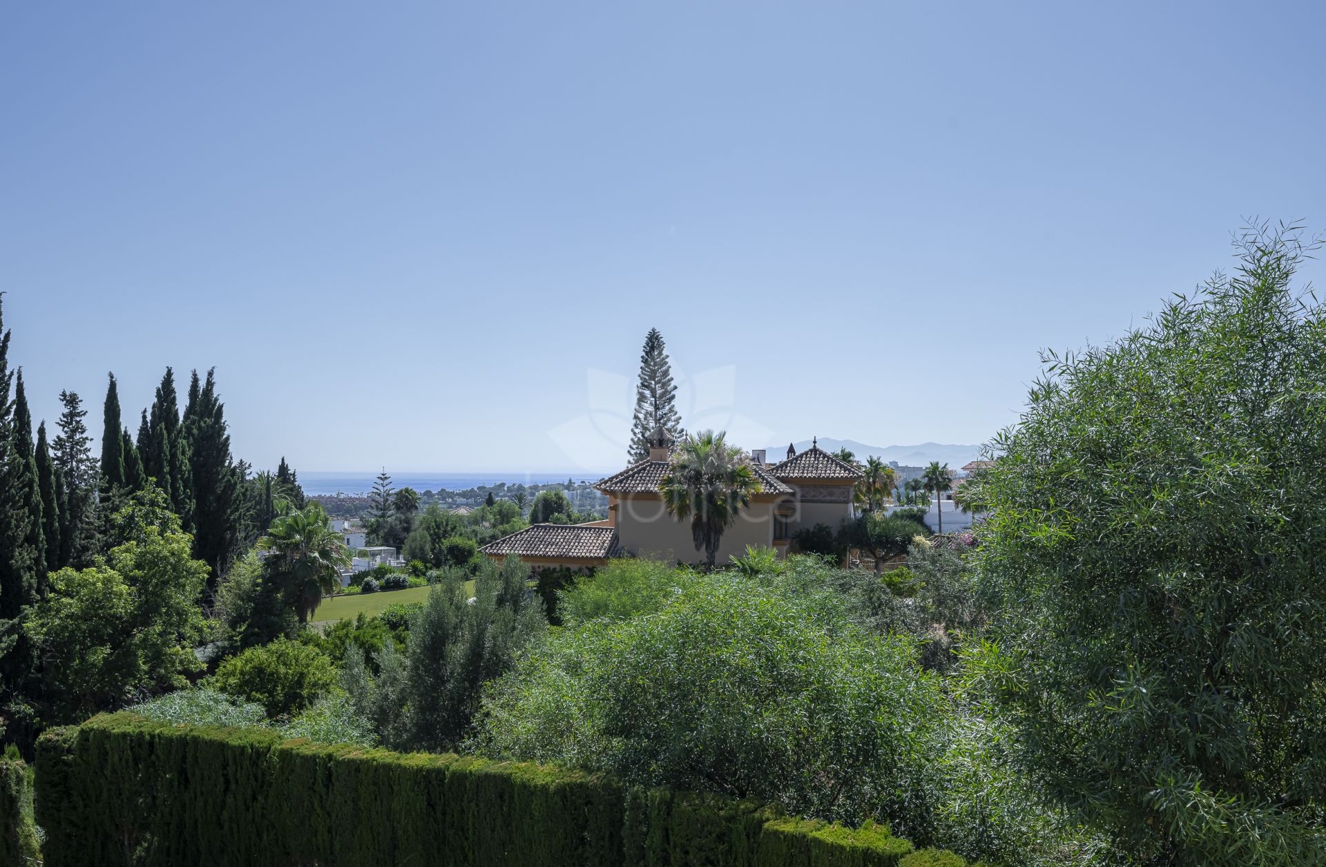Villa in El Rosario, Marbella