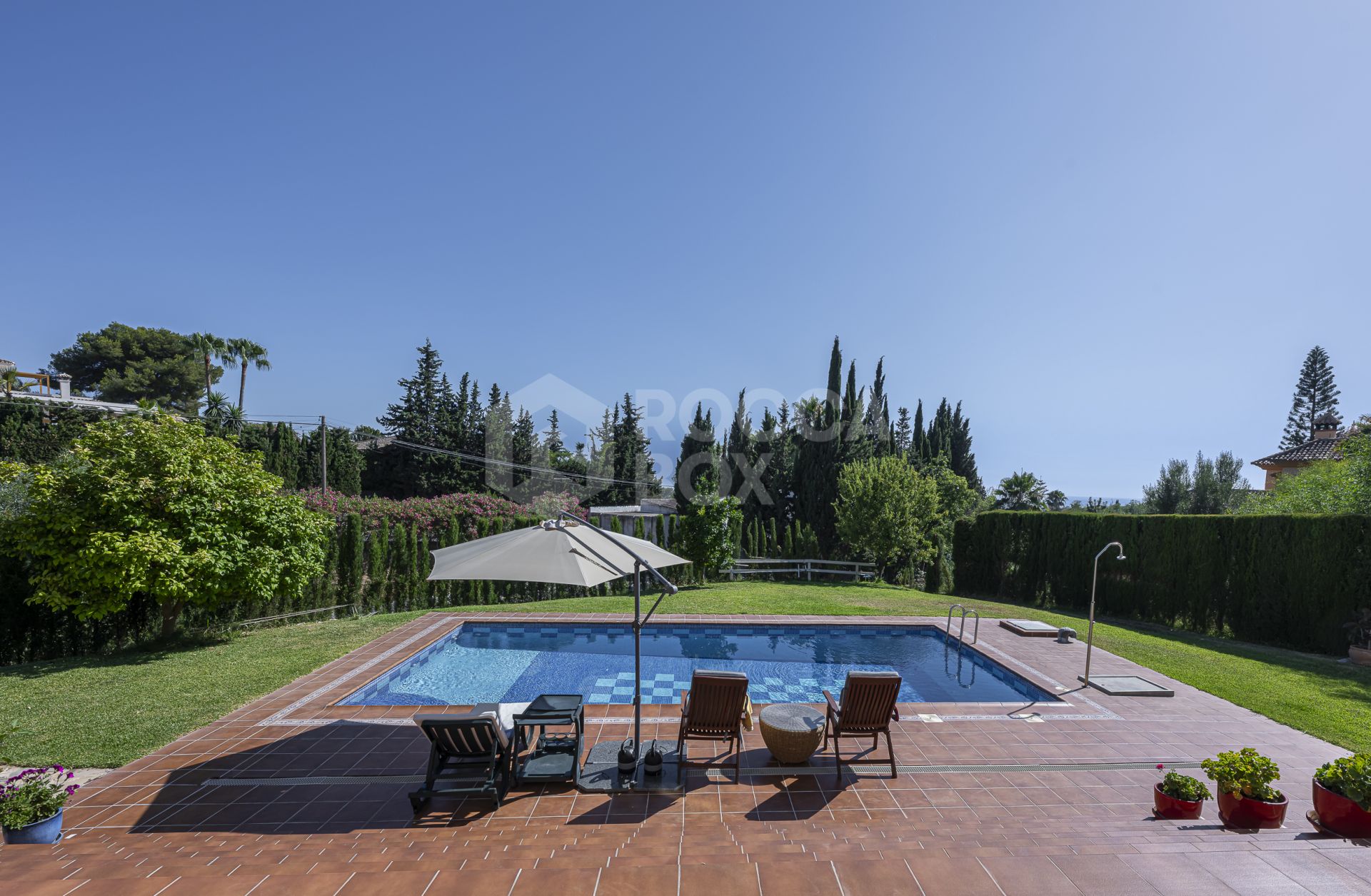 Modern Villa Close to the Beach for Sale in El Rosario, Marbella East