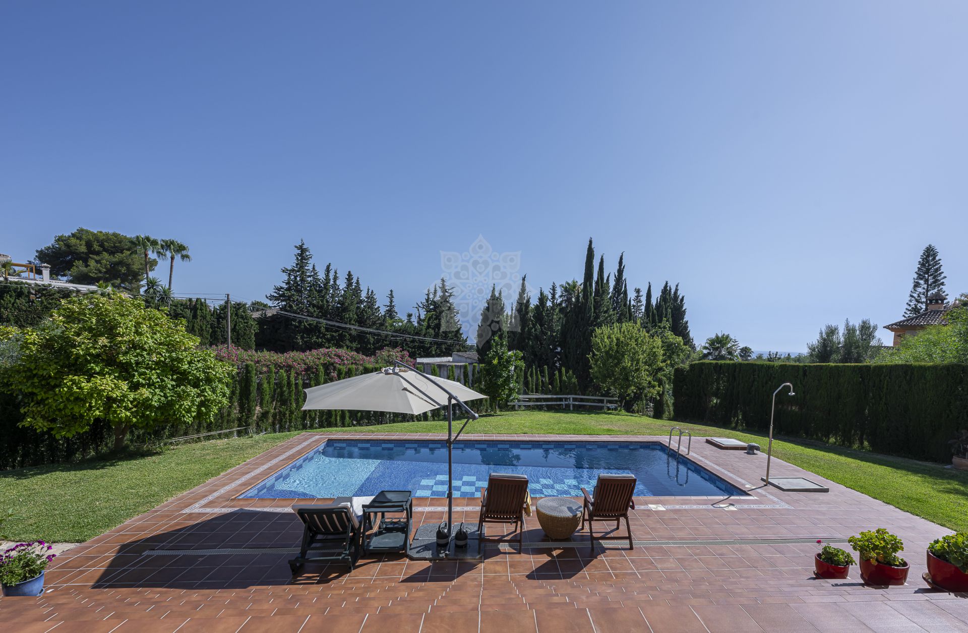 Villa en El Rosario, Marbella