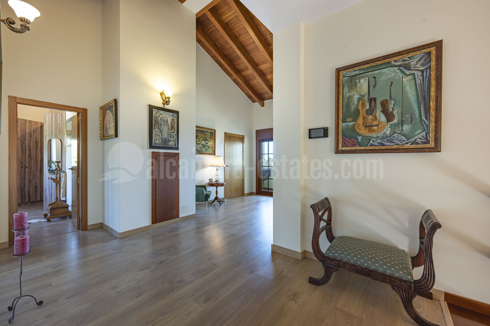 Villa in El Rosario, Marbella