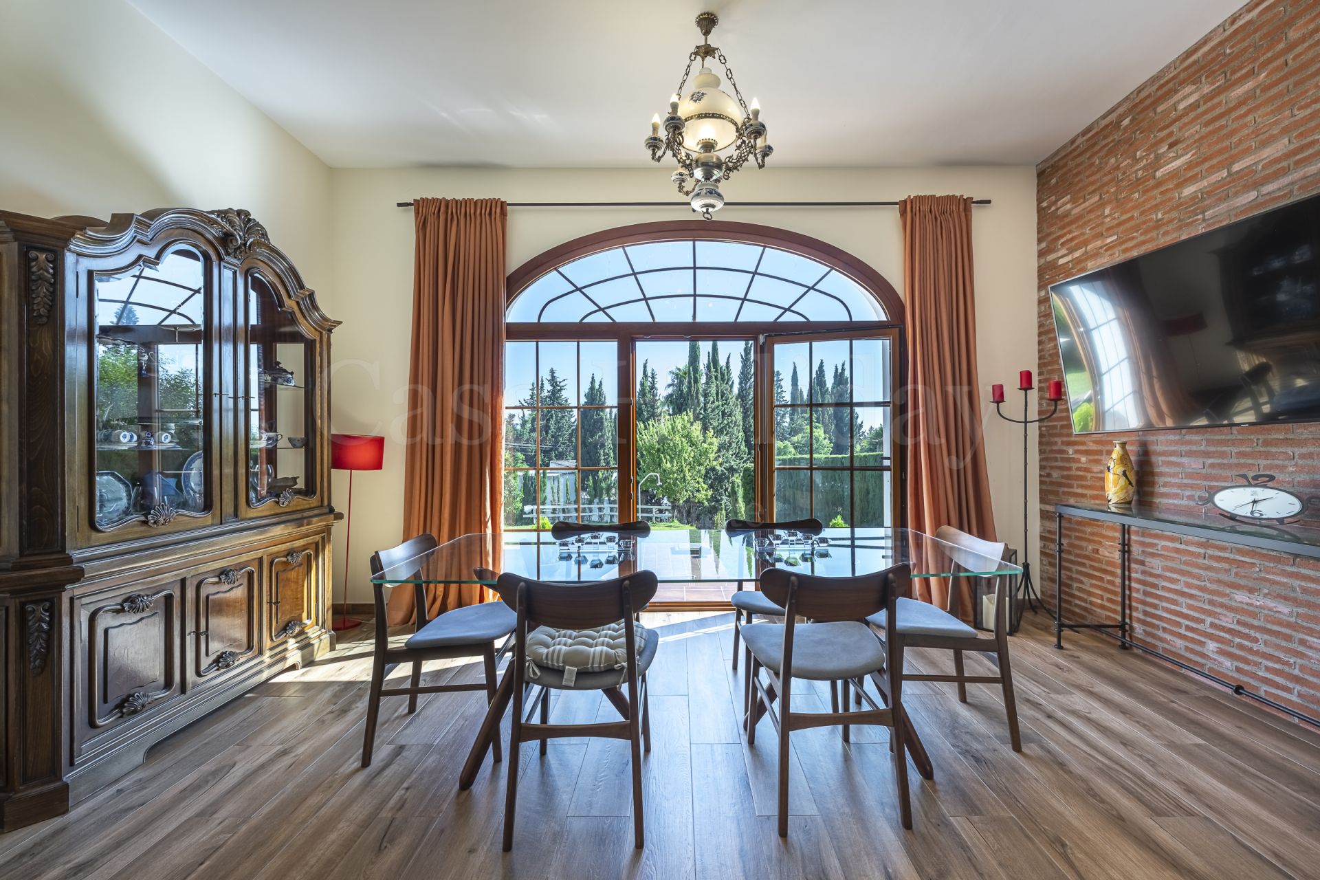 Villa en El Rosario, Marbella