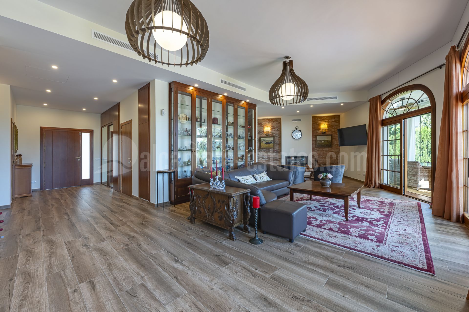 Villa in El Rosario, Marbella