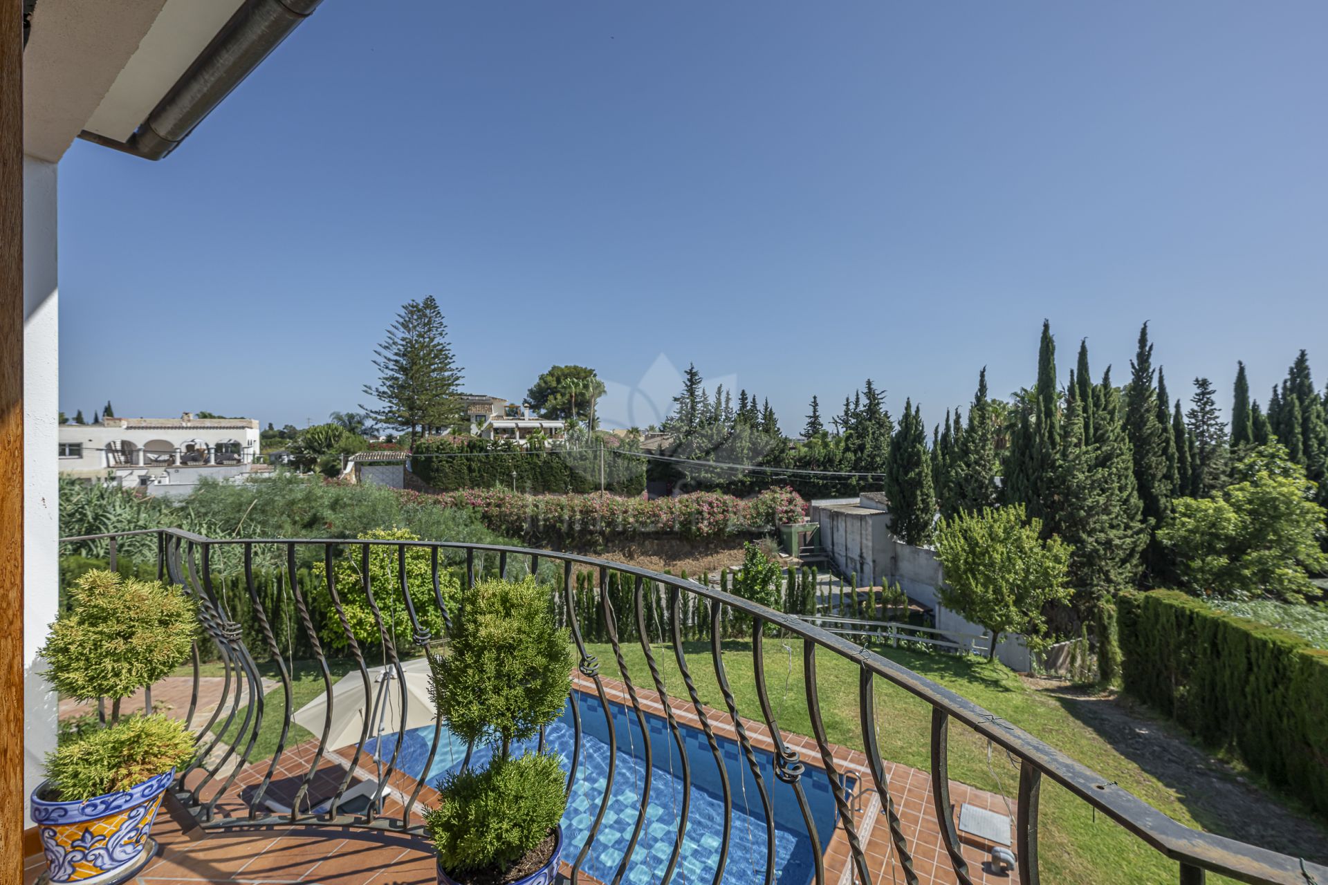 Villa in El Rosario, Marbella