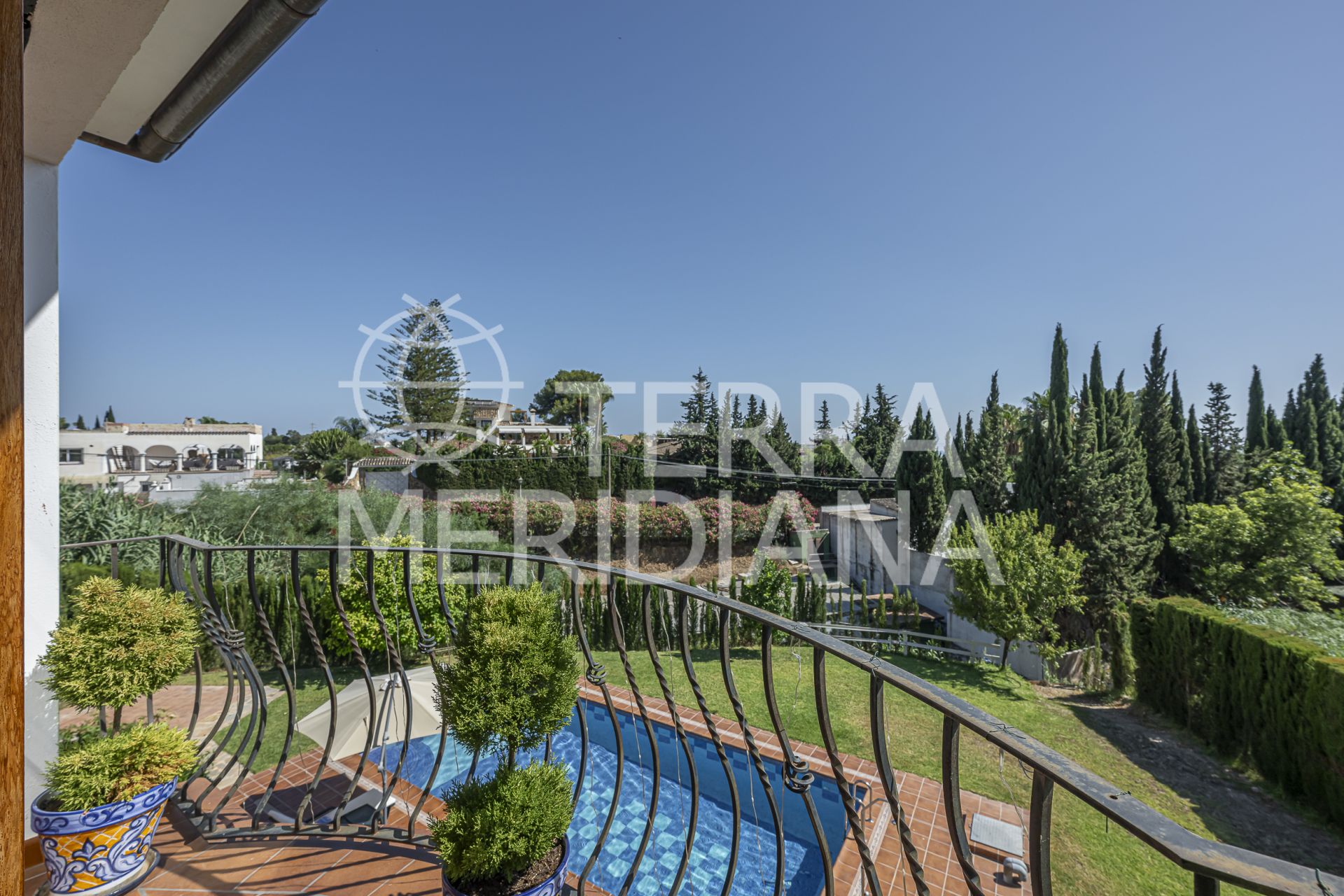 Villa in El Rosario, Marbella