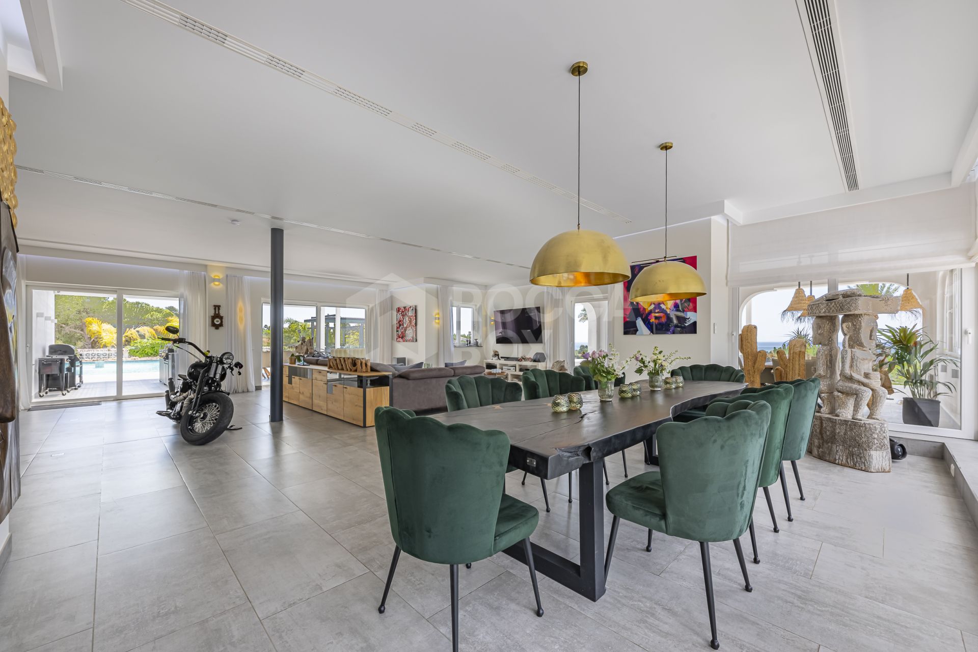 Luxury sea-view villa with development potential for sale in Elviria, Marbella East