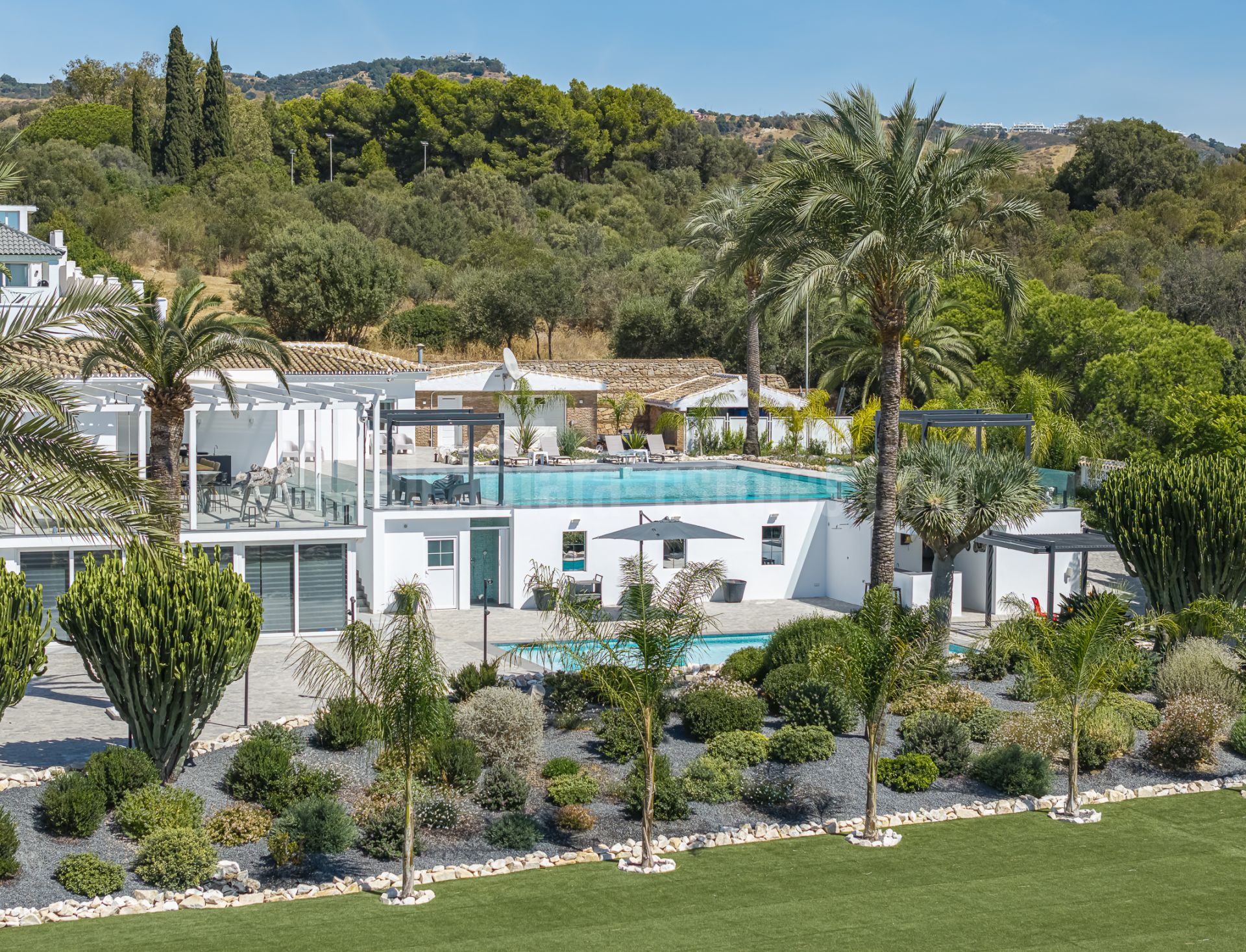 Villa in Elviria, Marbella