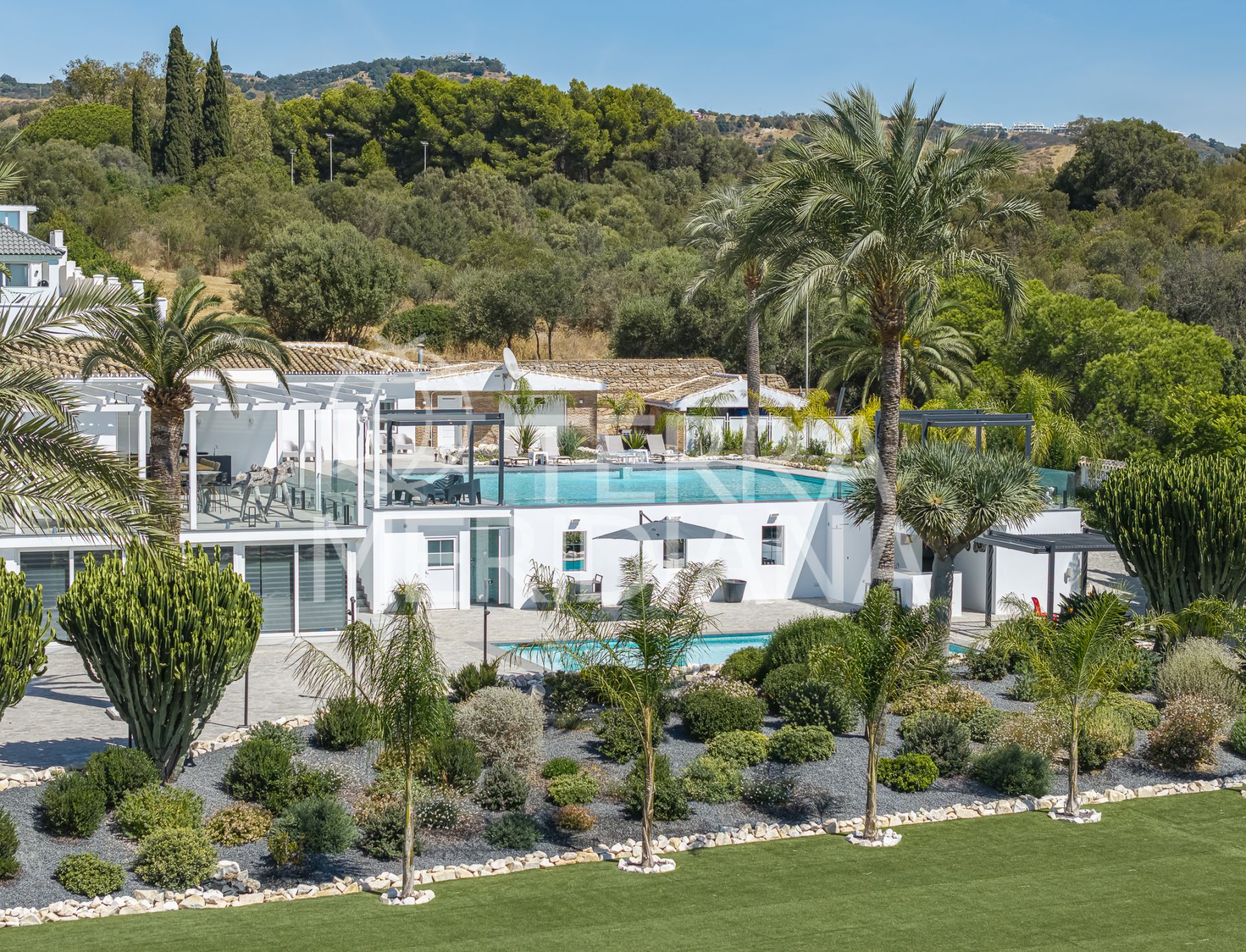 Villa in Elviria, Marbella