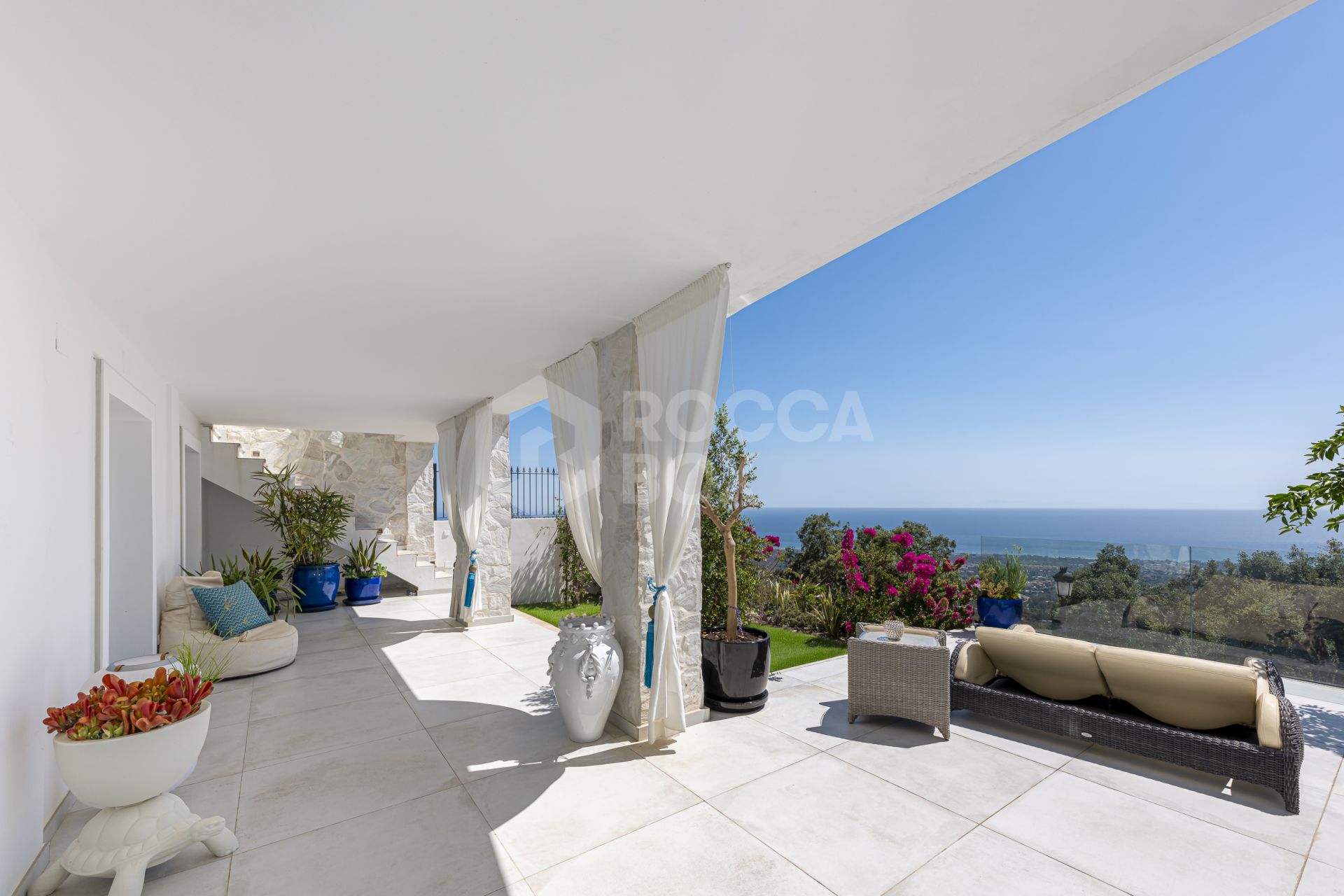 Spacious Hilltop Townhouse with 180º Sea Views for Sale in La Mairena, Marbella East