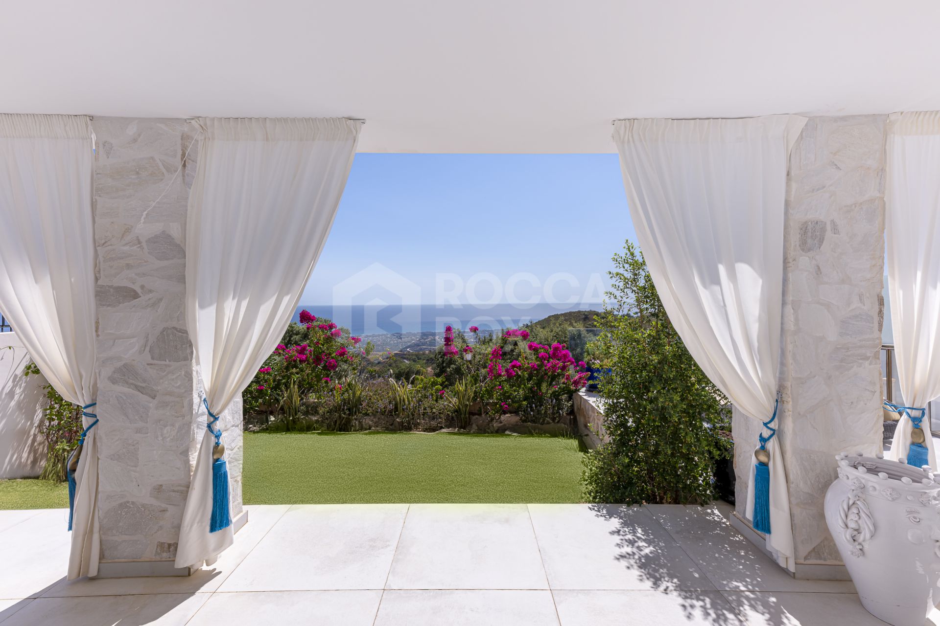 Spacious Hilltop Townhouse with 180º Sea Views for Sale in La Mairena, Marbella East