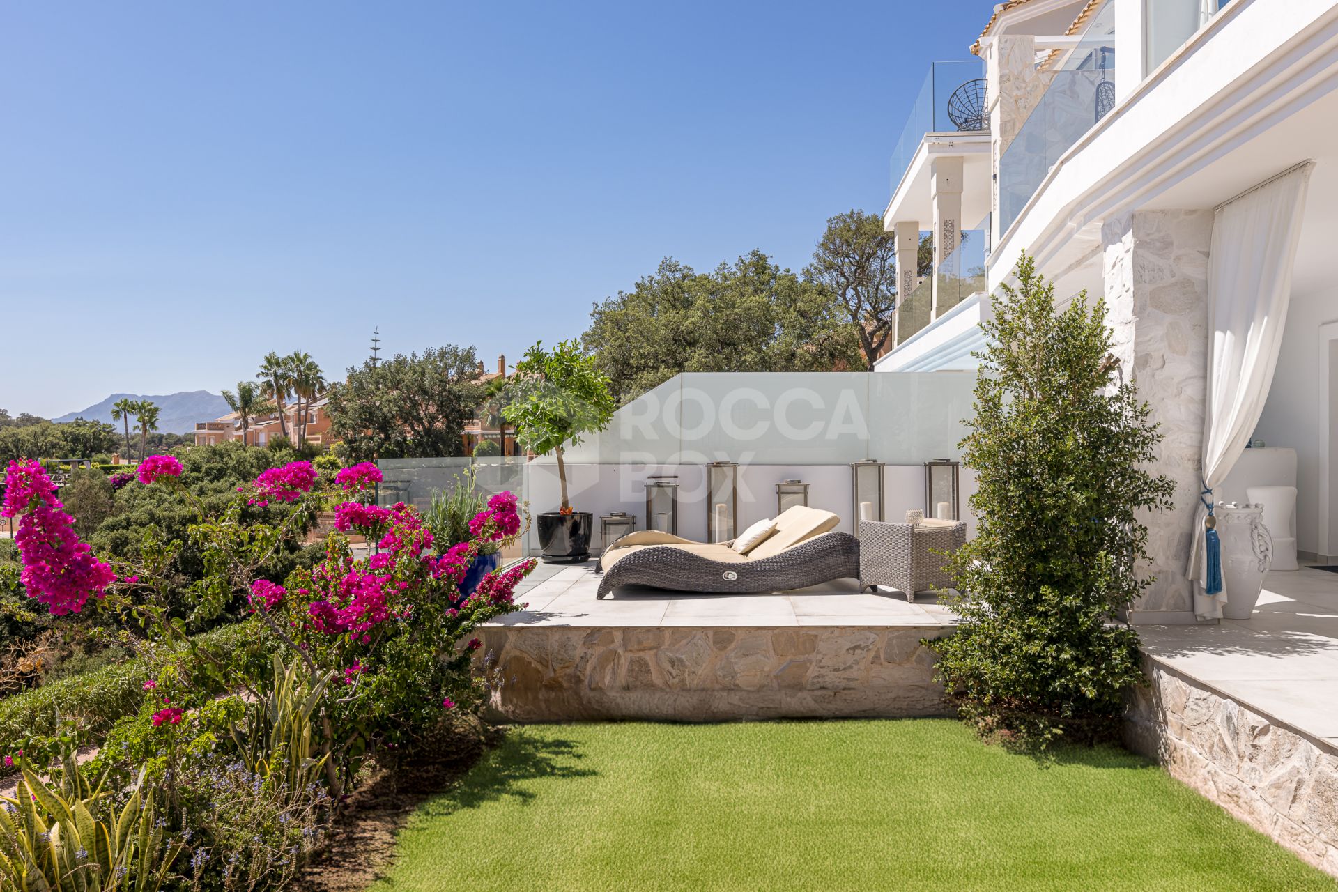 Spacious Hilltop Townhouse with 180º Sea Views for Sale in La Mairena, Marbella East