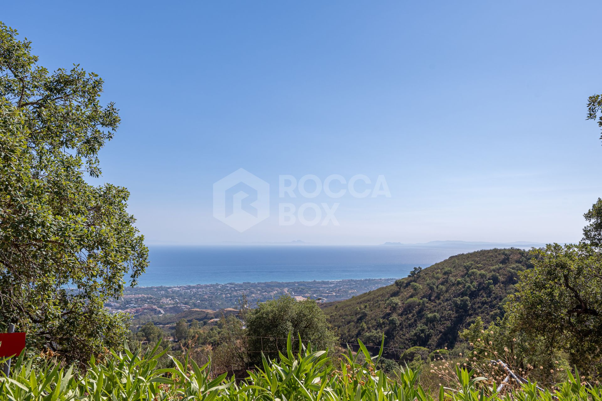 Spacious Hilltop Townhouse with 180º Sea Views for Sale in La Mairena, Marbella East