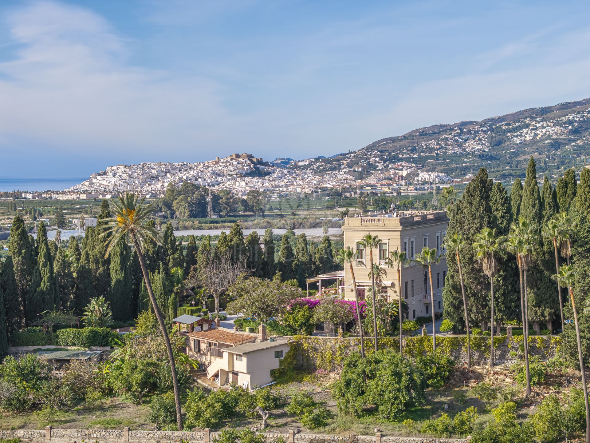 Edificio singular en Motril