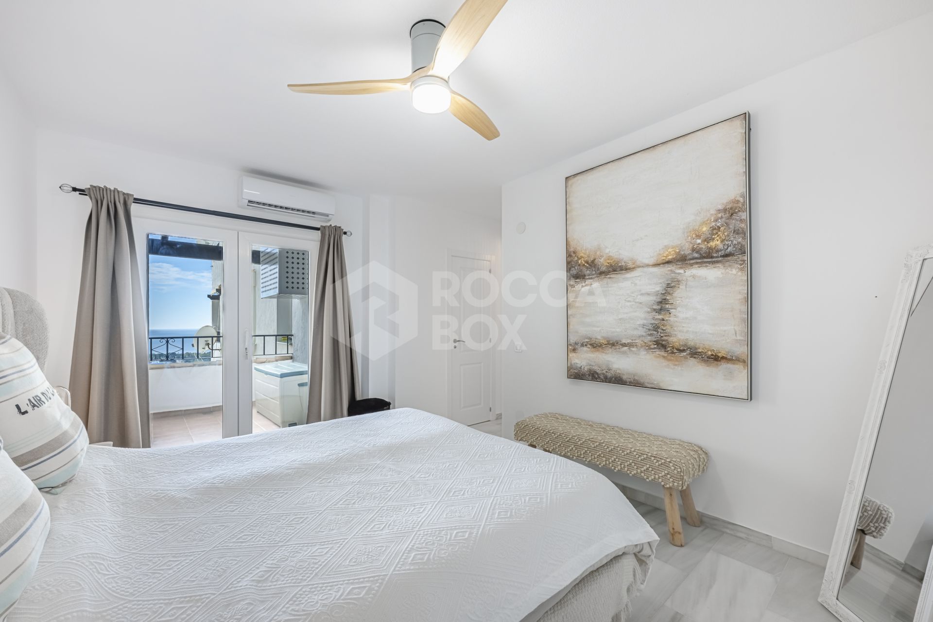 Sea Views | Refurbished 2-Bed Apartment in Sitio de Calahonda, Close to Beach & Golf