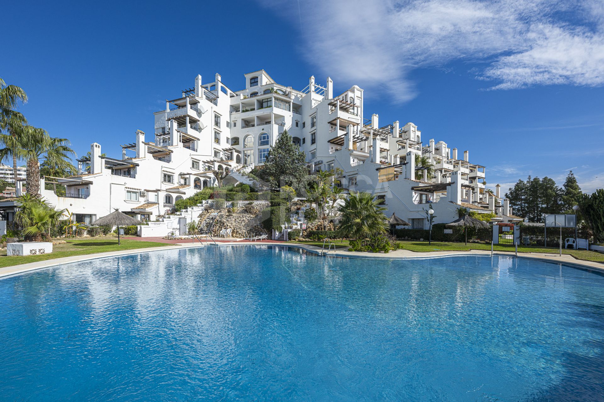 Sea Views | Refurbished 2-Bed Apartment in Sitio de Calahonda, Close to Beach & Golf