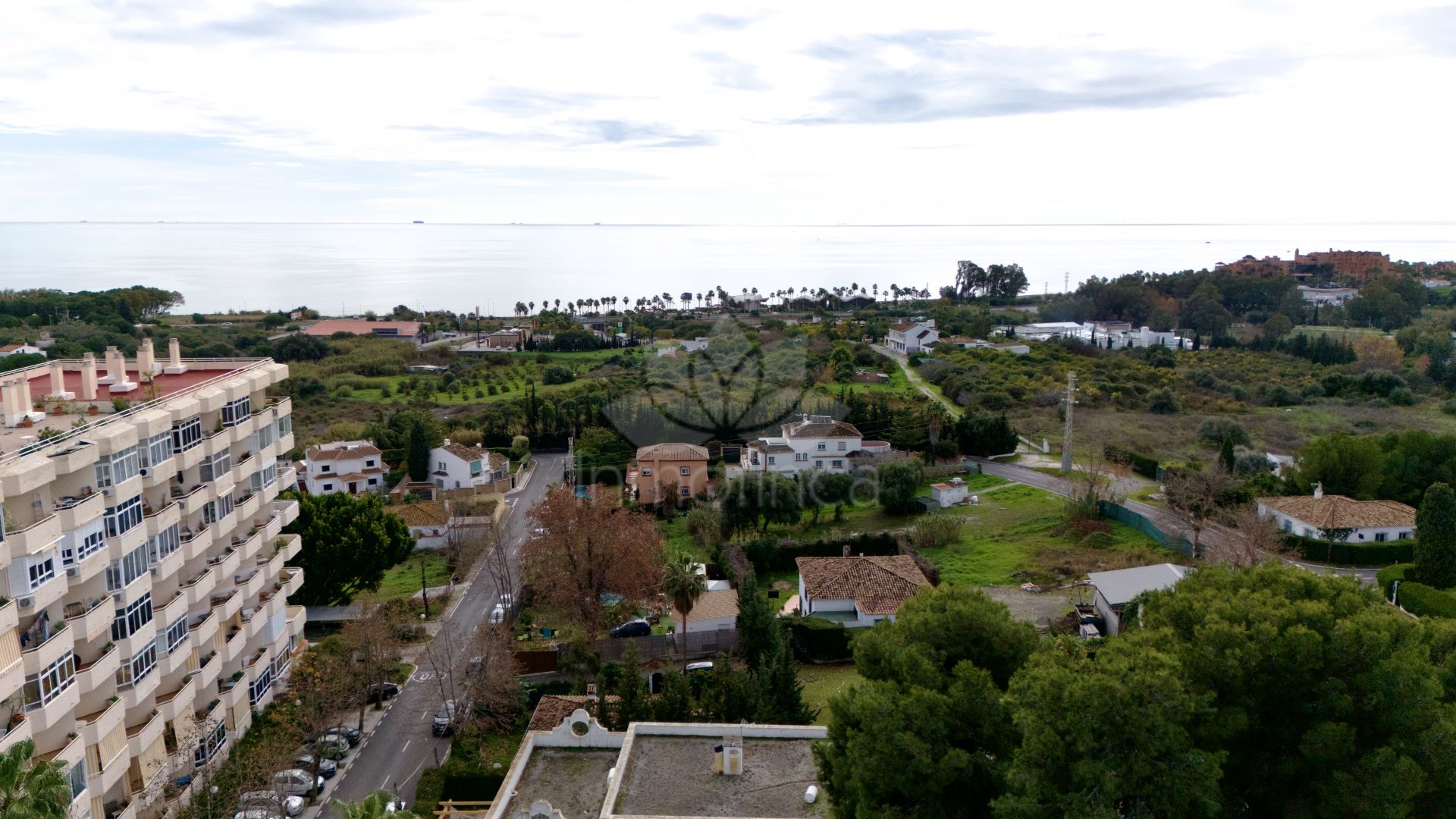 Plot in El Padron, Estepona