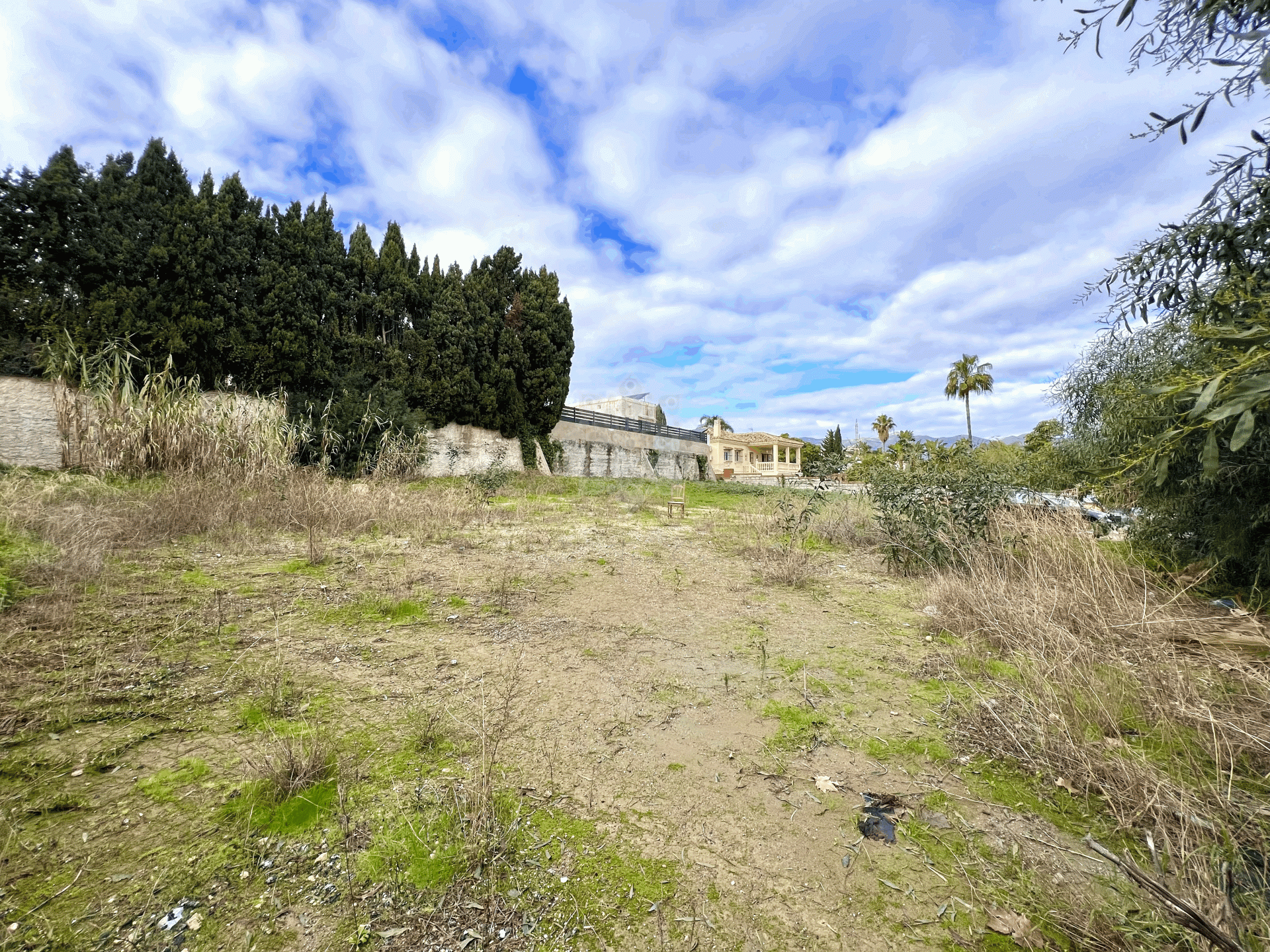 Plot in El Padron, Estepona