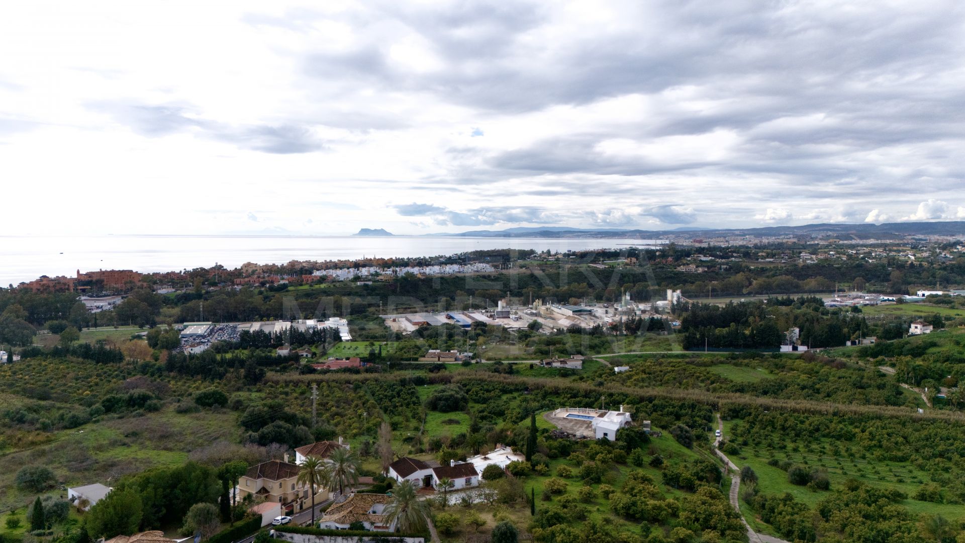 Plot in El Padron, Estepona