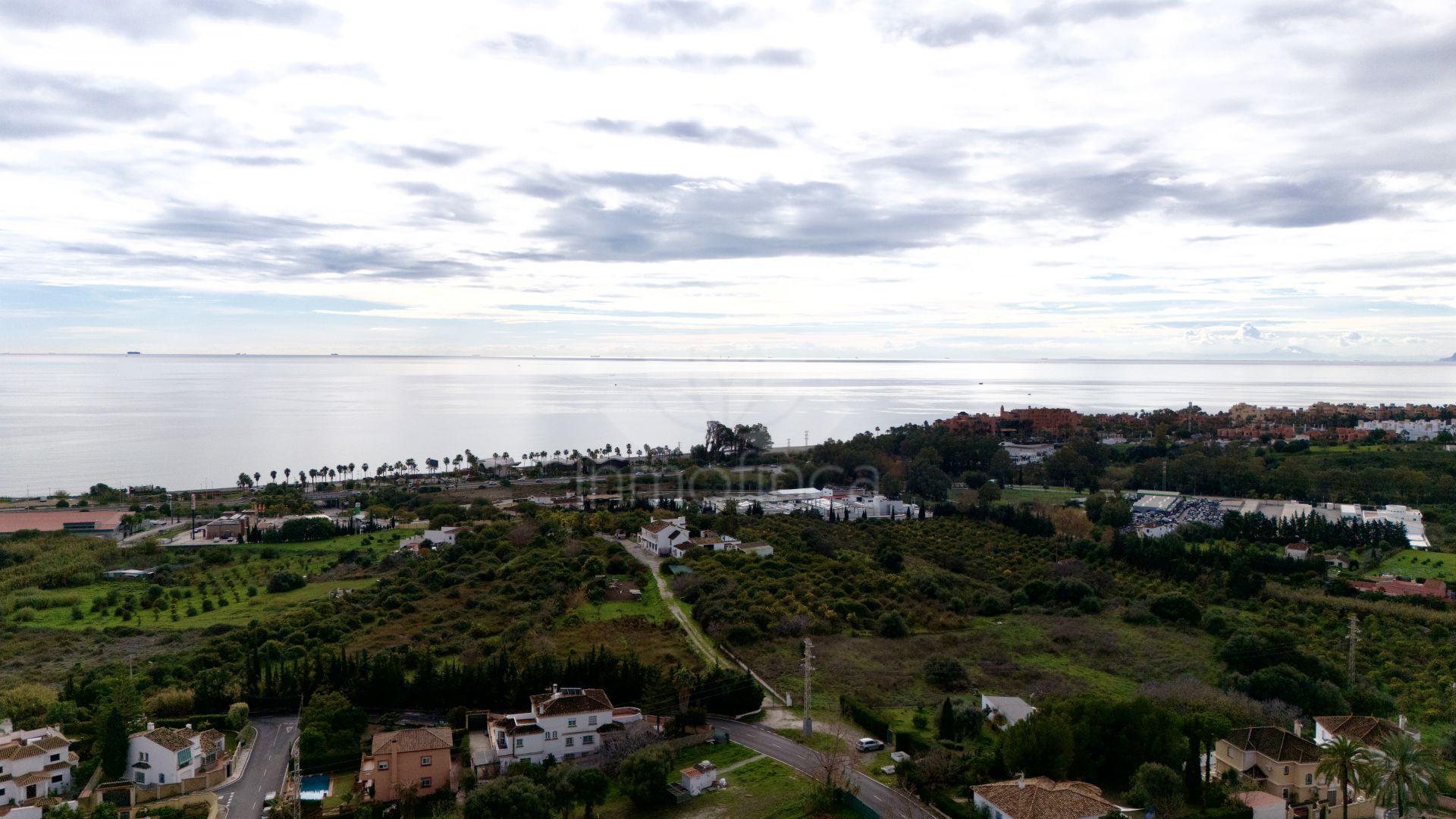 Plot in El Padron, Estepona