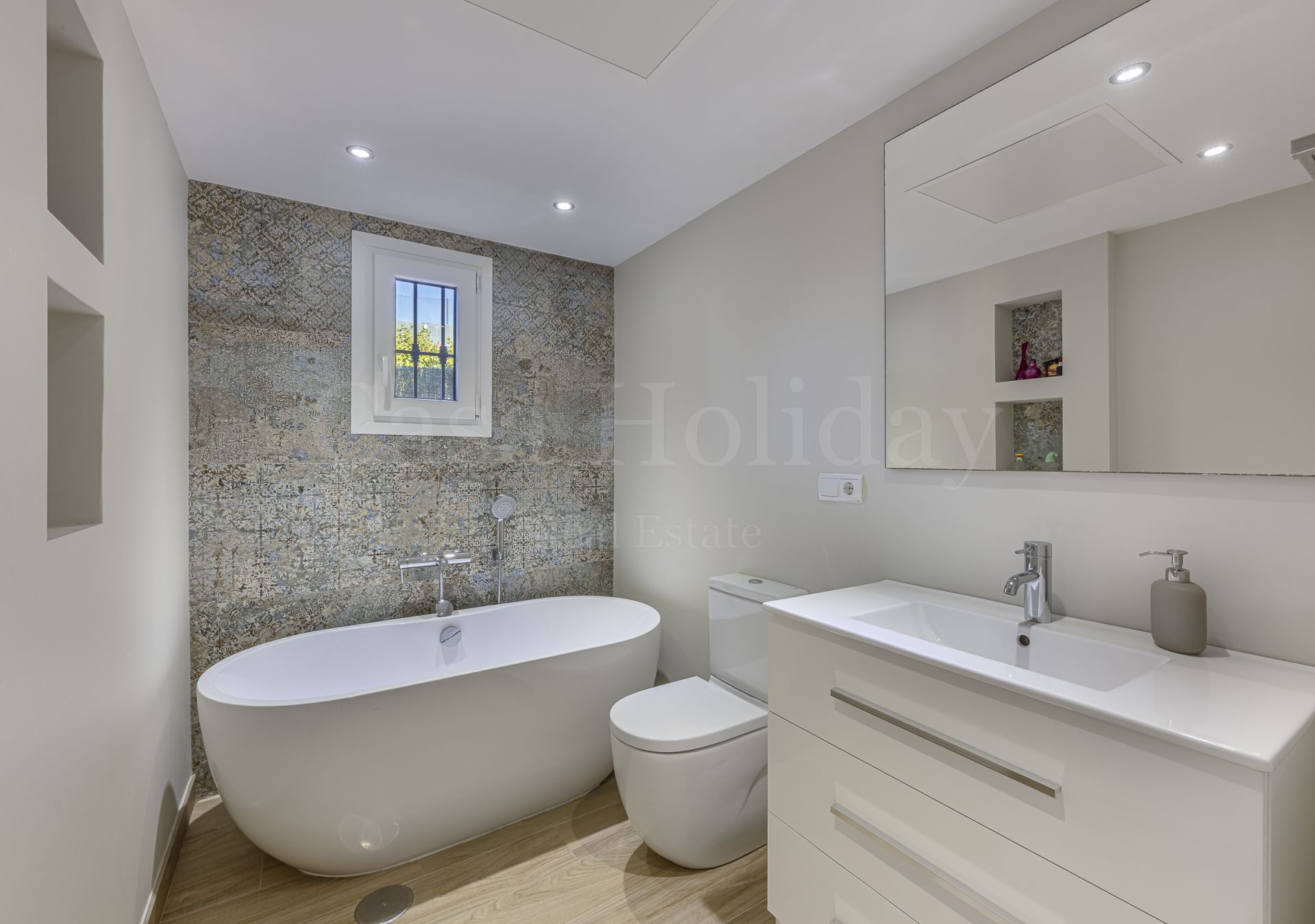 Ground Floor Apartment in Las Joyas, Estepona