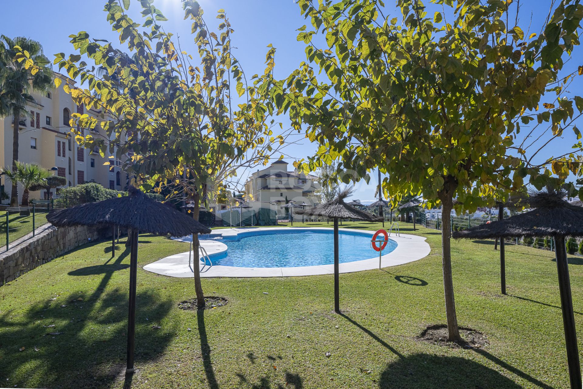 Immaculate Ground Floor Apartment with Expansive Terrace in Las Joyas, Estepona East