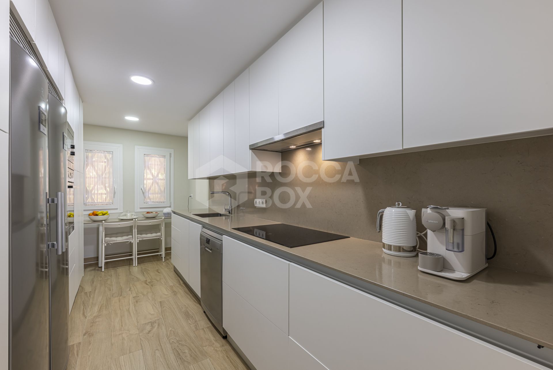 Immaculate Ground Floor Apartment with Expansive Terrace in Las Joyas, Estepona East