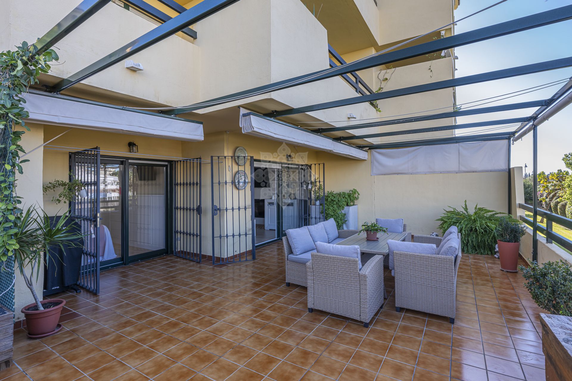 Ground Floor Apartment in Las Joyas, Estepona