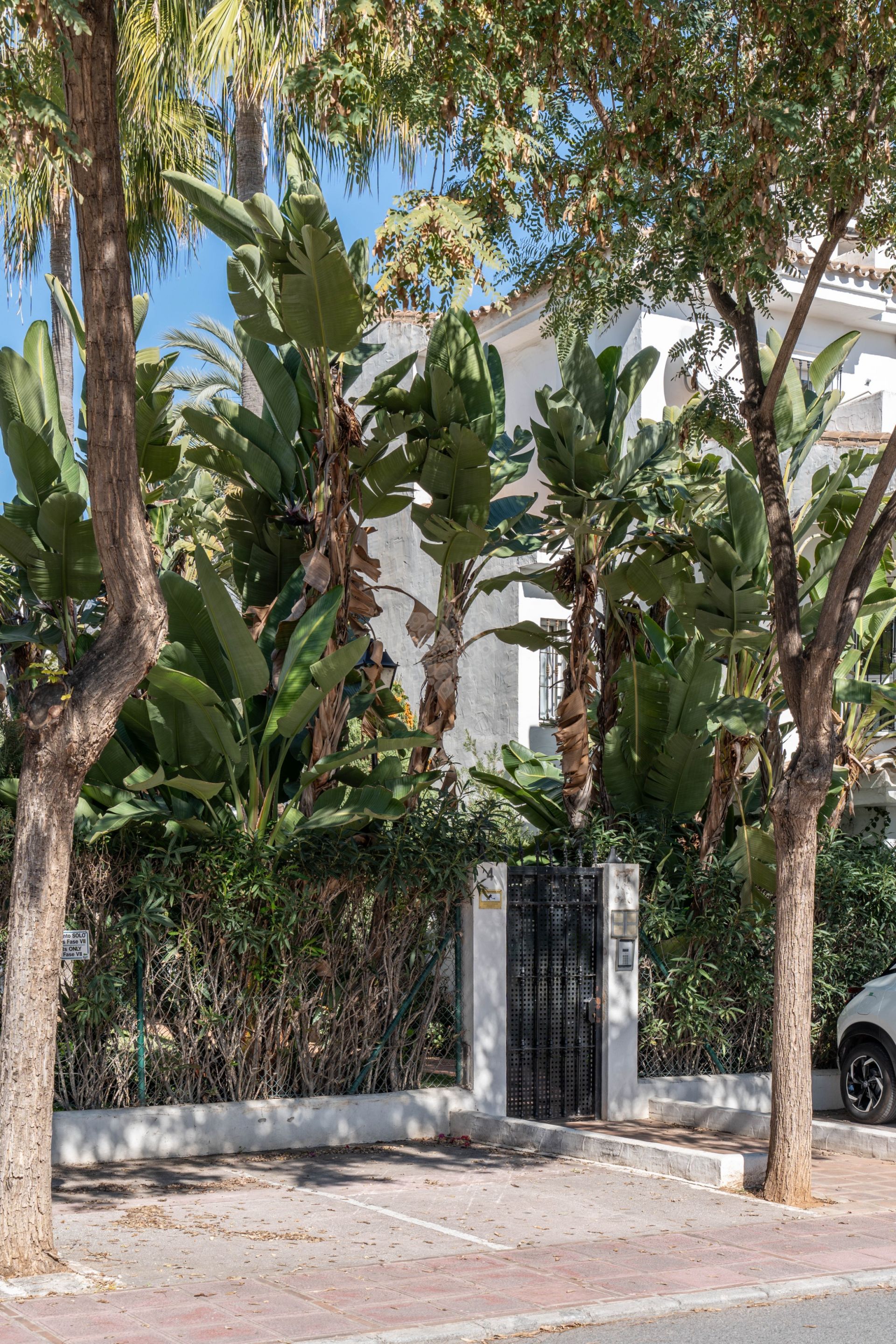 Duplex Penthouse in Los Naranjos de Marbella, Marbella