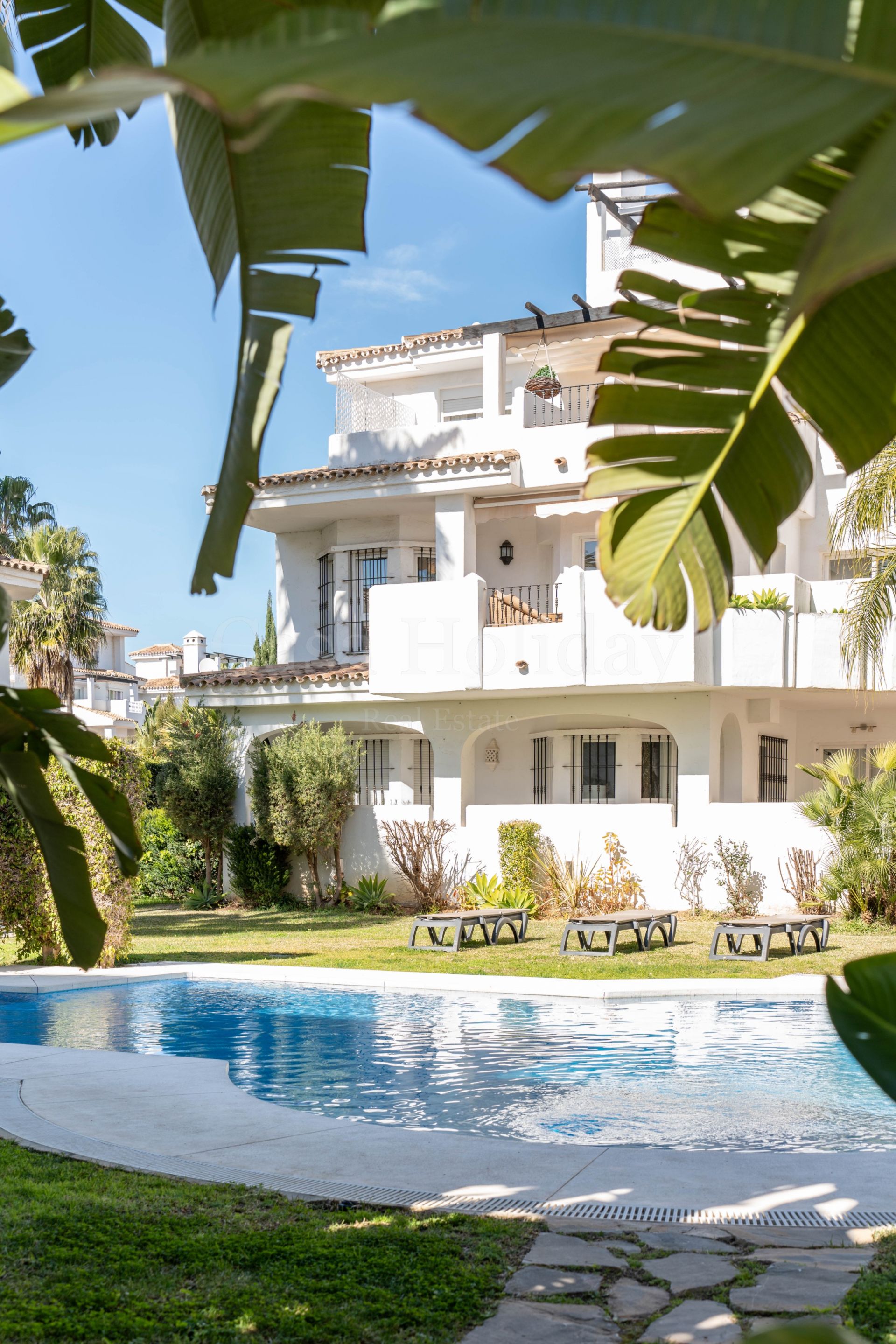Duplex Penthouse in Los Naranjos de Marbella, Marbella