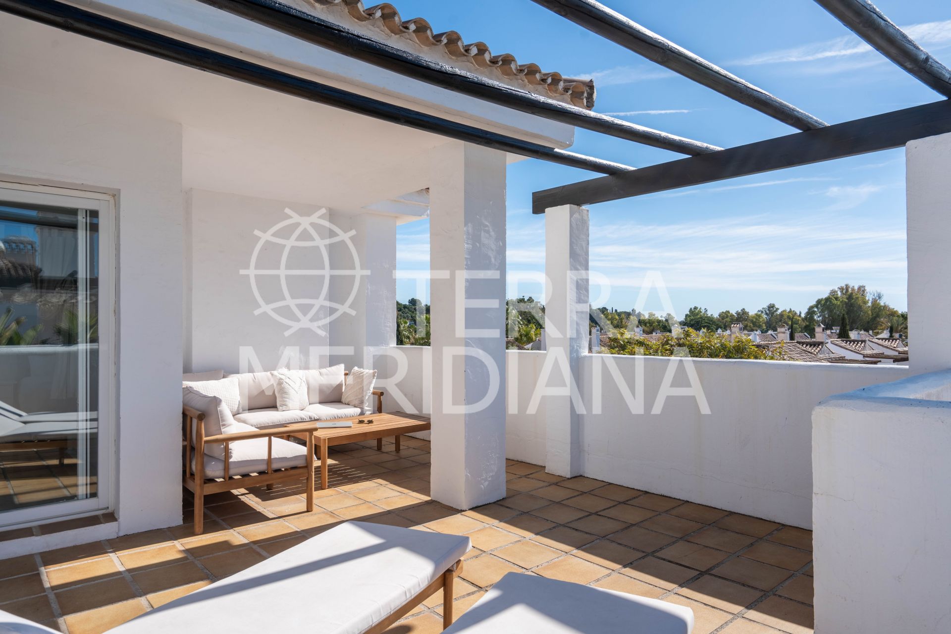 Duplex Penthouse in Los Naranjos de Marbella, Marbella