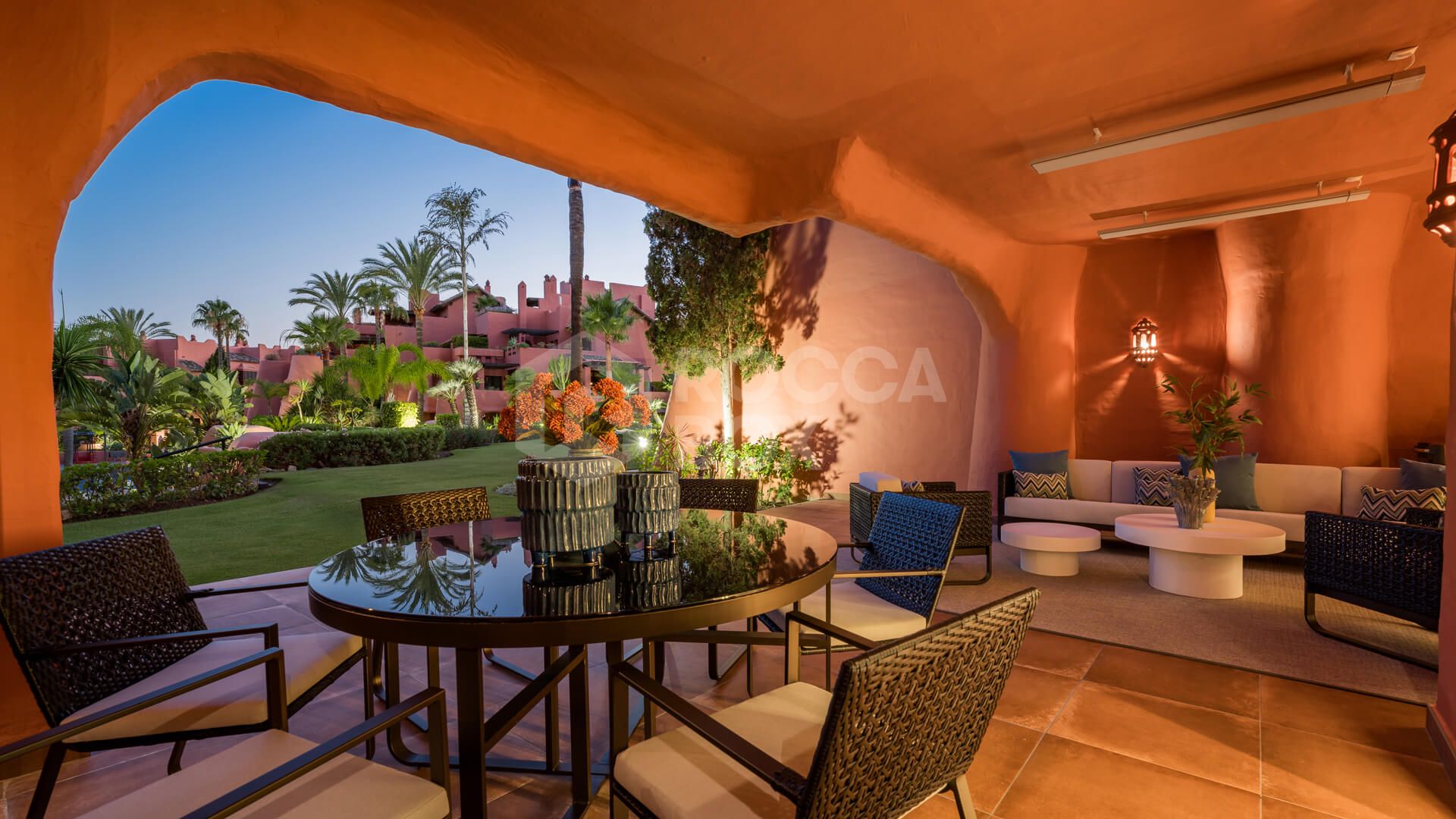 Amazing South facing 3 bedroom and 3-bathroom ground floor apartment