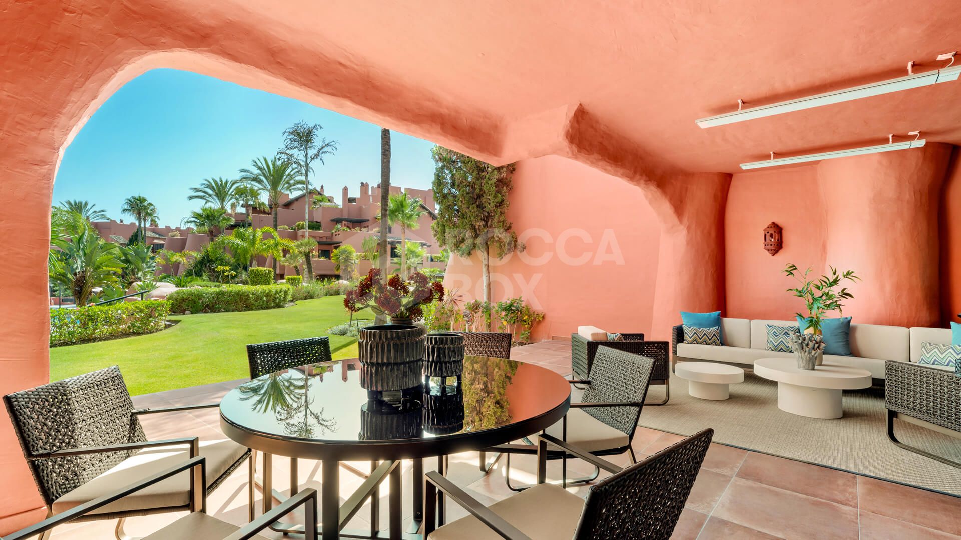 Amazing South facing 3 bedroom and 3-bathroom ground floor apartment