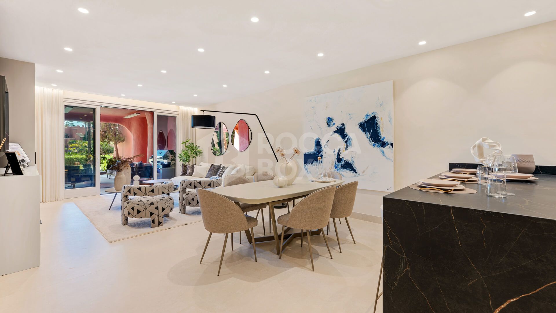 Amazing South facing 3 bedroom and 3-bathroom ground floor apartment