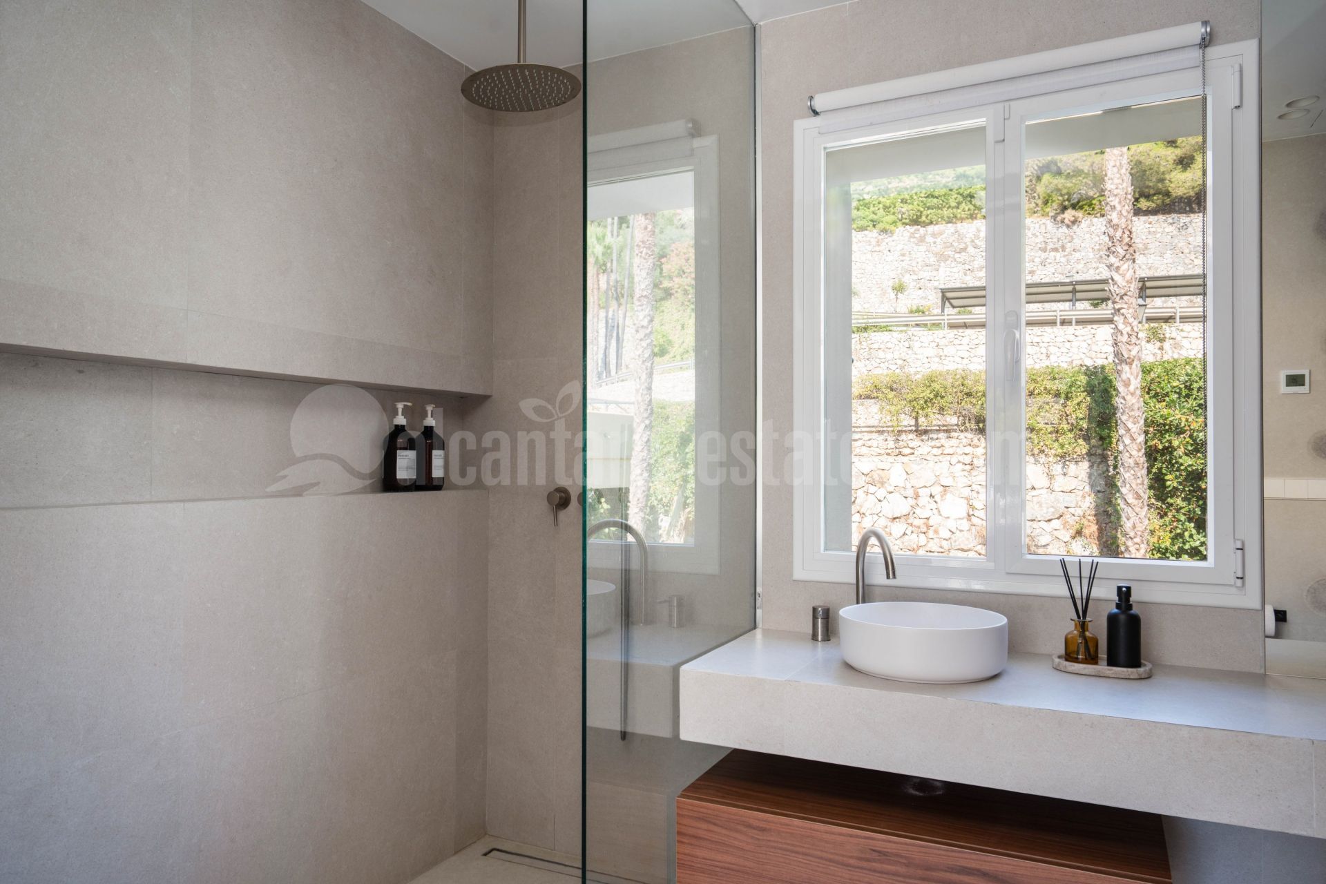 Apartment in Los Arcos (La Quinta), Benahavis