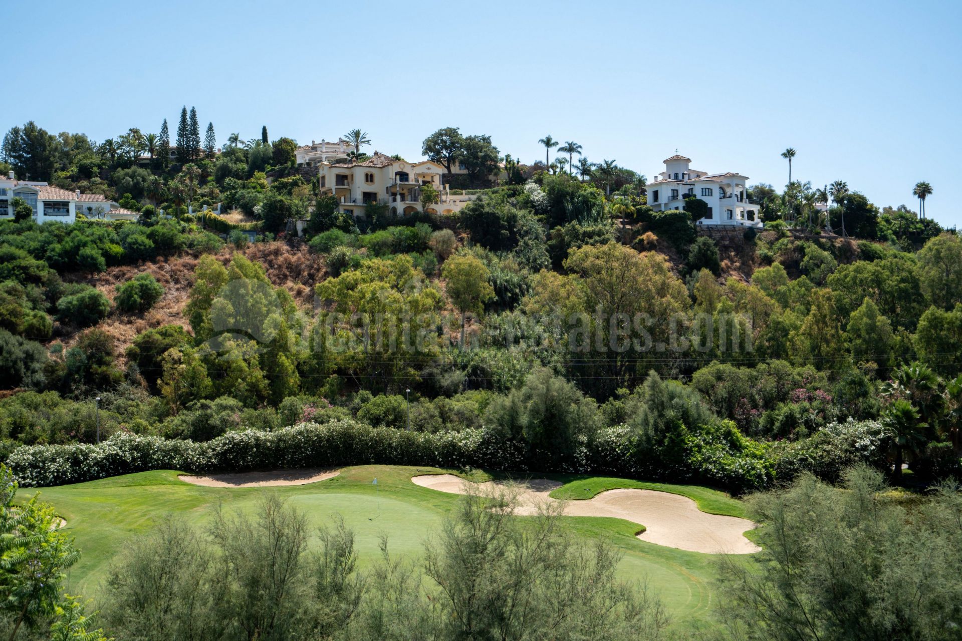 Apartment in Los Arcos (La Quinta), Benahavis