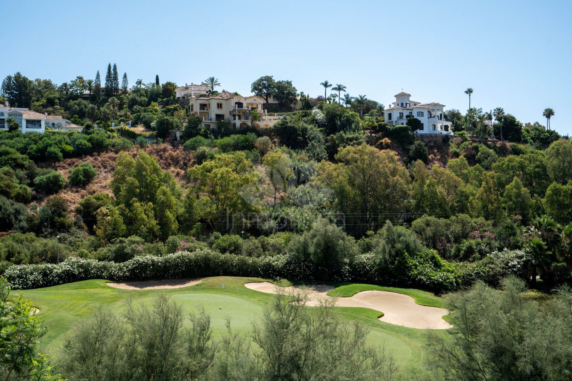 Apartment in Los Arcos (La Quinta), Benahavis