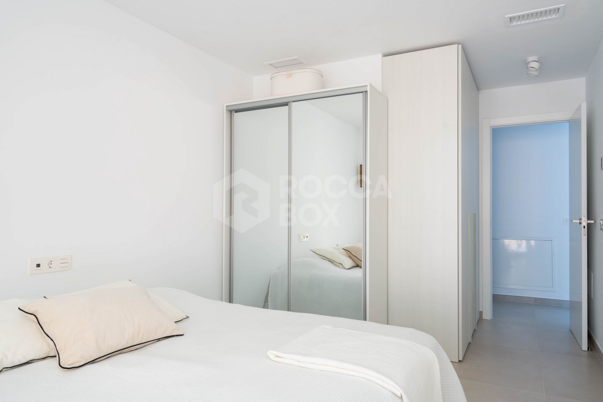 Stunning Newly Built Penthouse in Benalmadena: Breathtaking Views, Luxury Living!